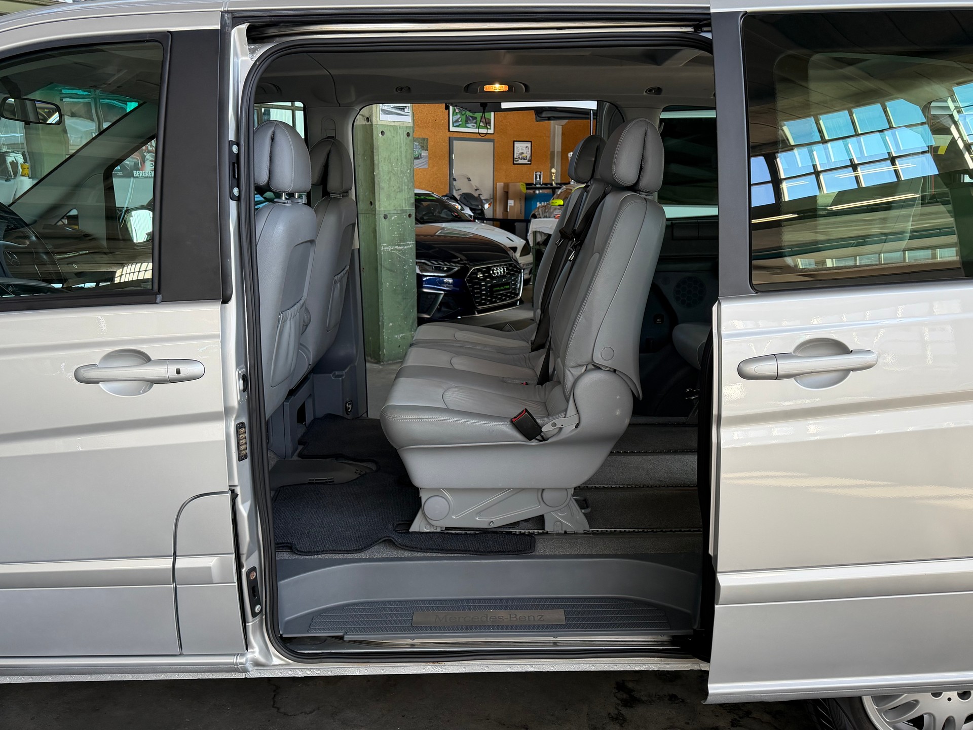 MERCEDES-BENZ Viano 2.2 CDI Ambiente-image-14