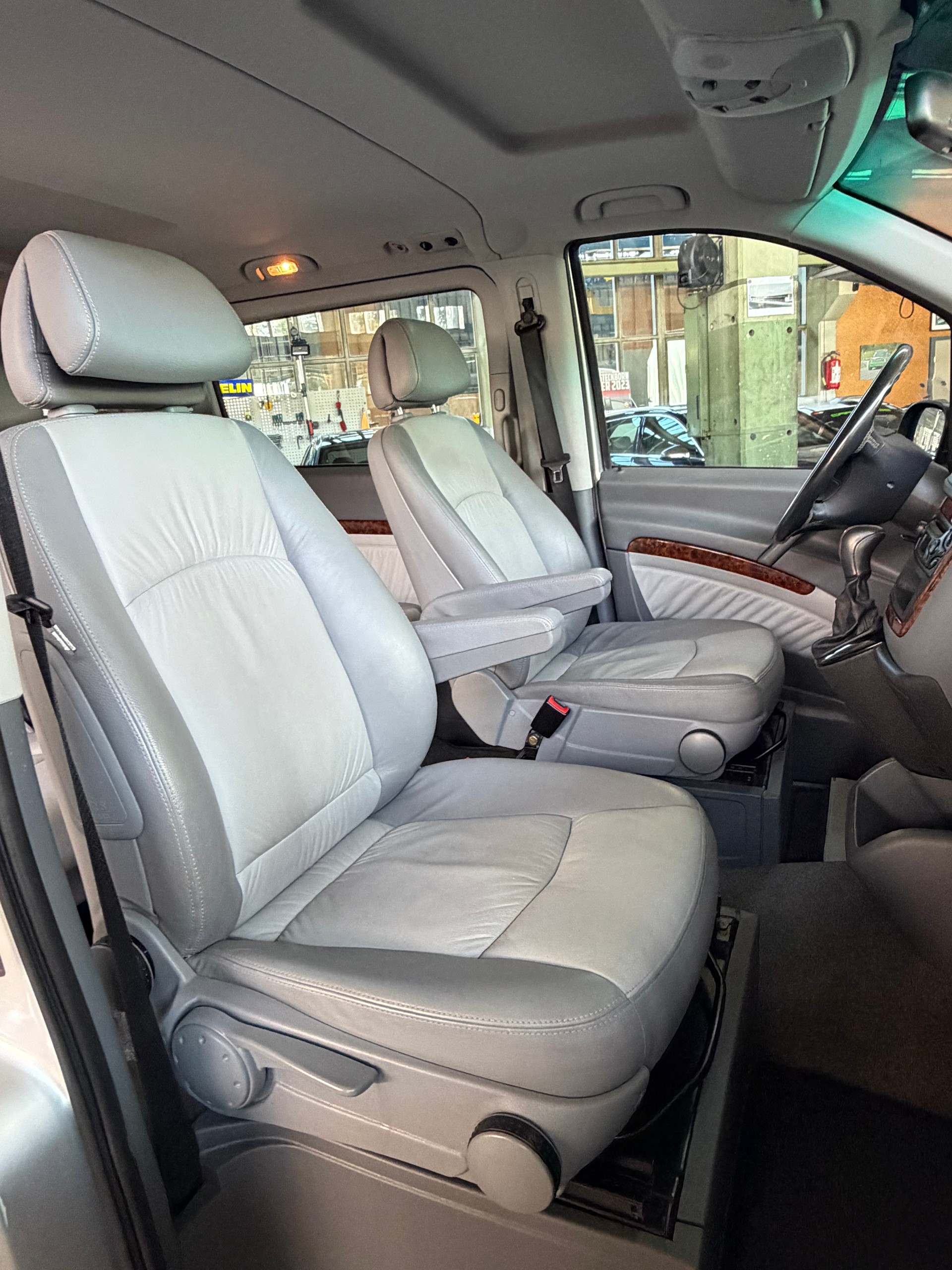 MERCEDES-BENZ Viano 2.2 CDI Ambiente-image-16