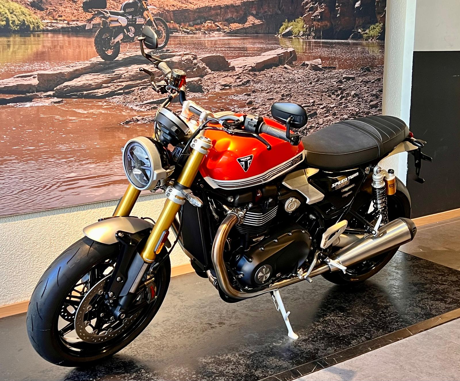 TRIUMPH Speed Twin 1200 RS-image-2