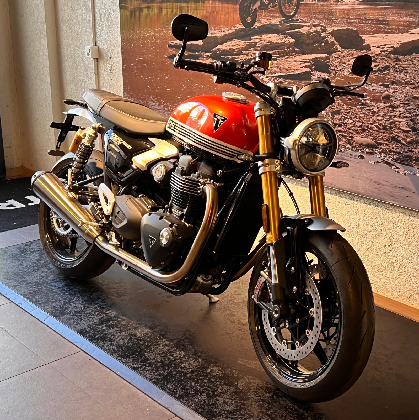 TRIUMPH Speed Twin 1200 RS-image-1