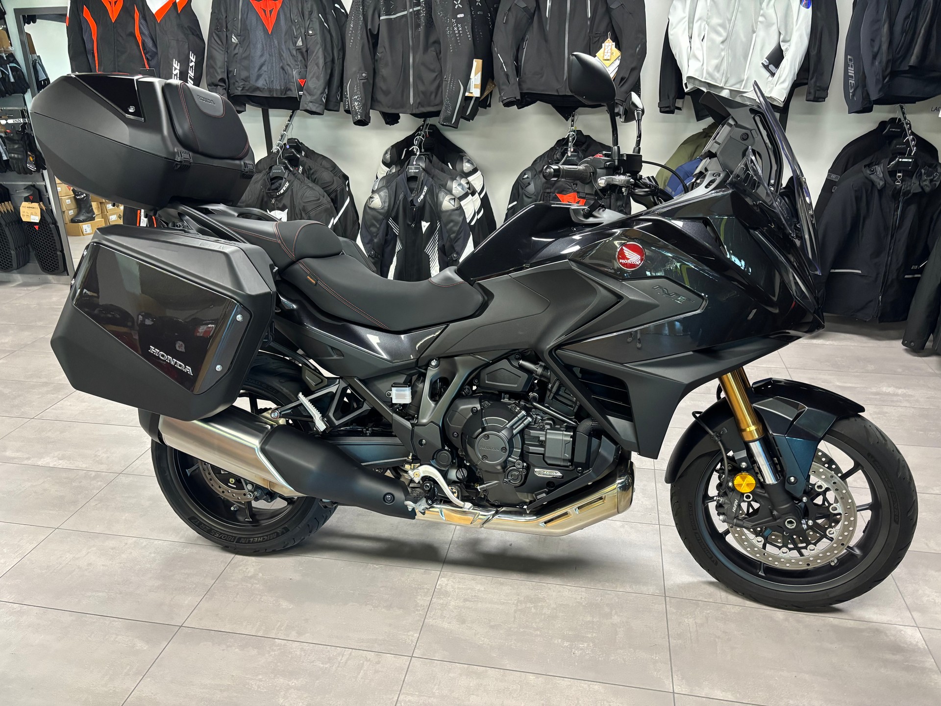 HONDA NT 1100 DCT E.S.-image-0