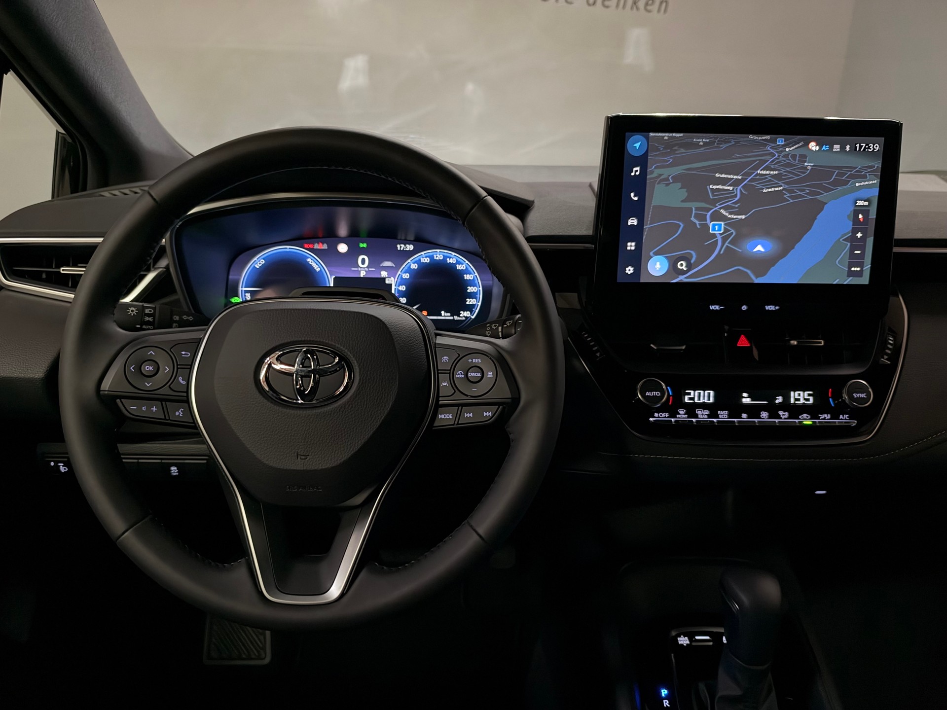 TOYOTA Corolla Touring Sports 1.8 HSD Comfort e-CVT-image-15