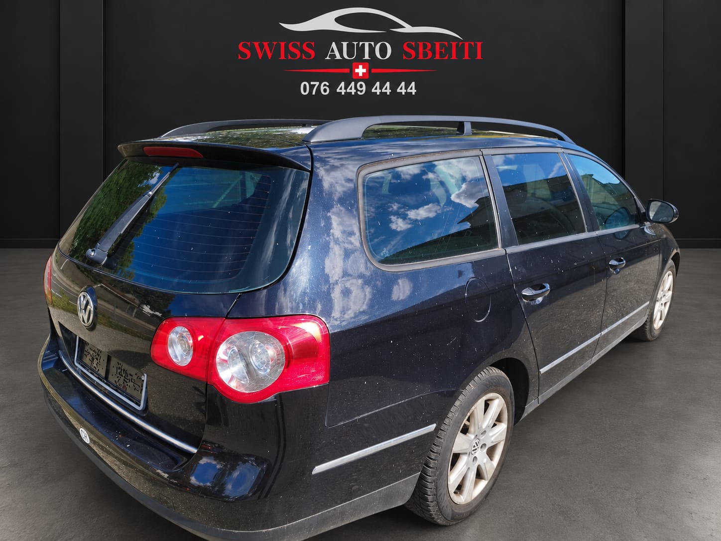 VW Passat Variant 2.0 FSI Trendline 4Motion-image-6