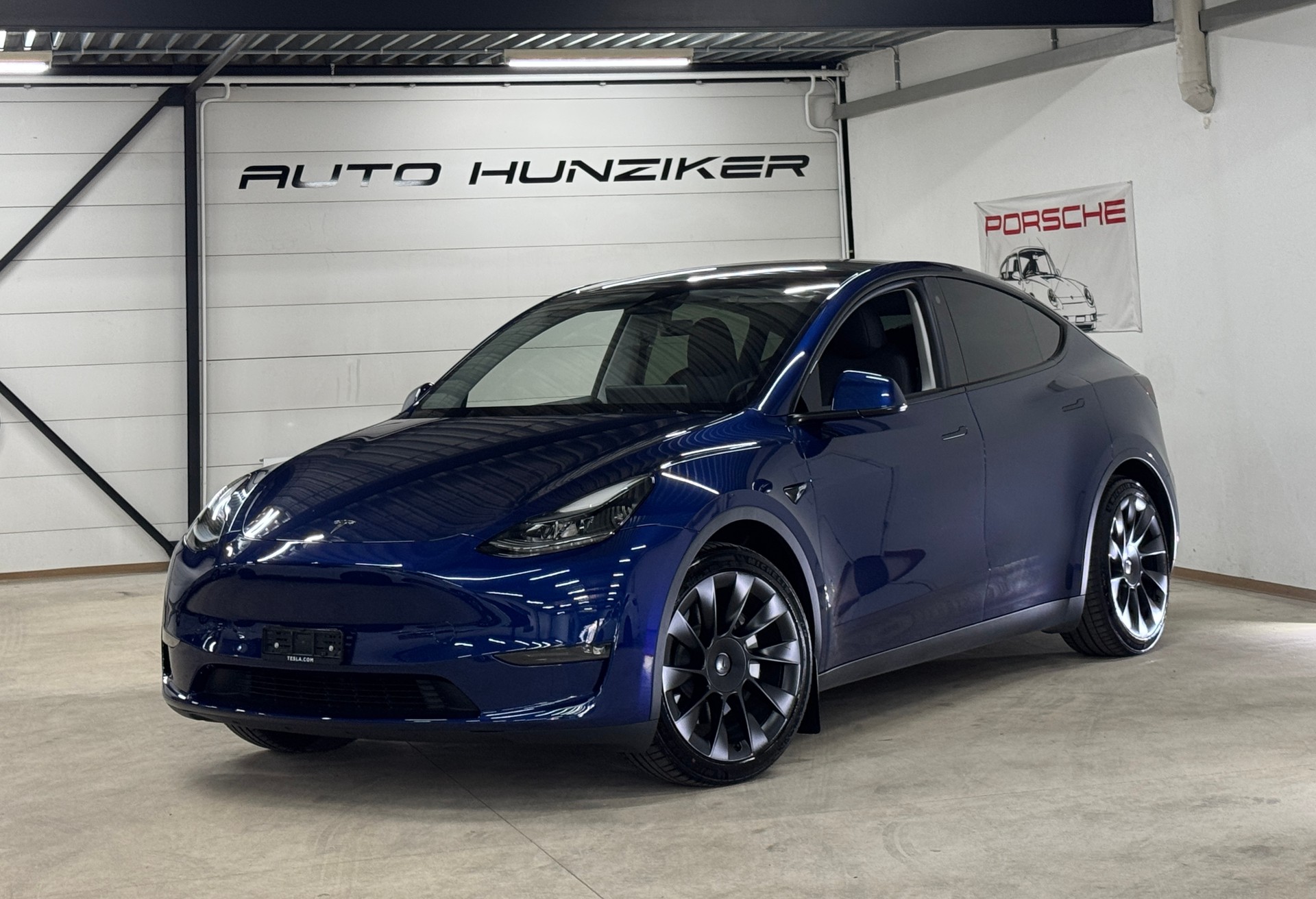 TESLA Model Y Long Range Allrad 514PS / Enhanced Autopilot / Anhängerkupplung