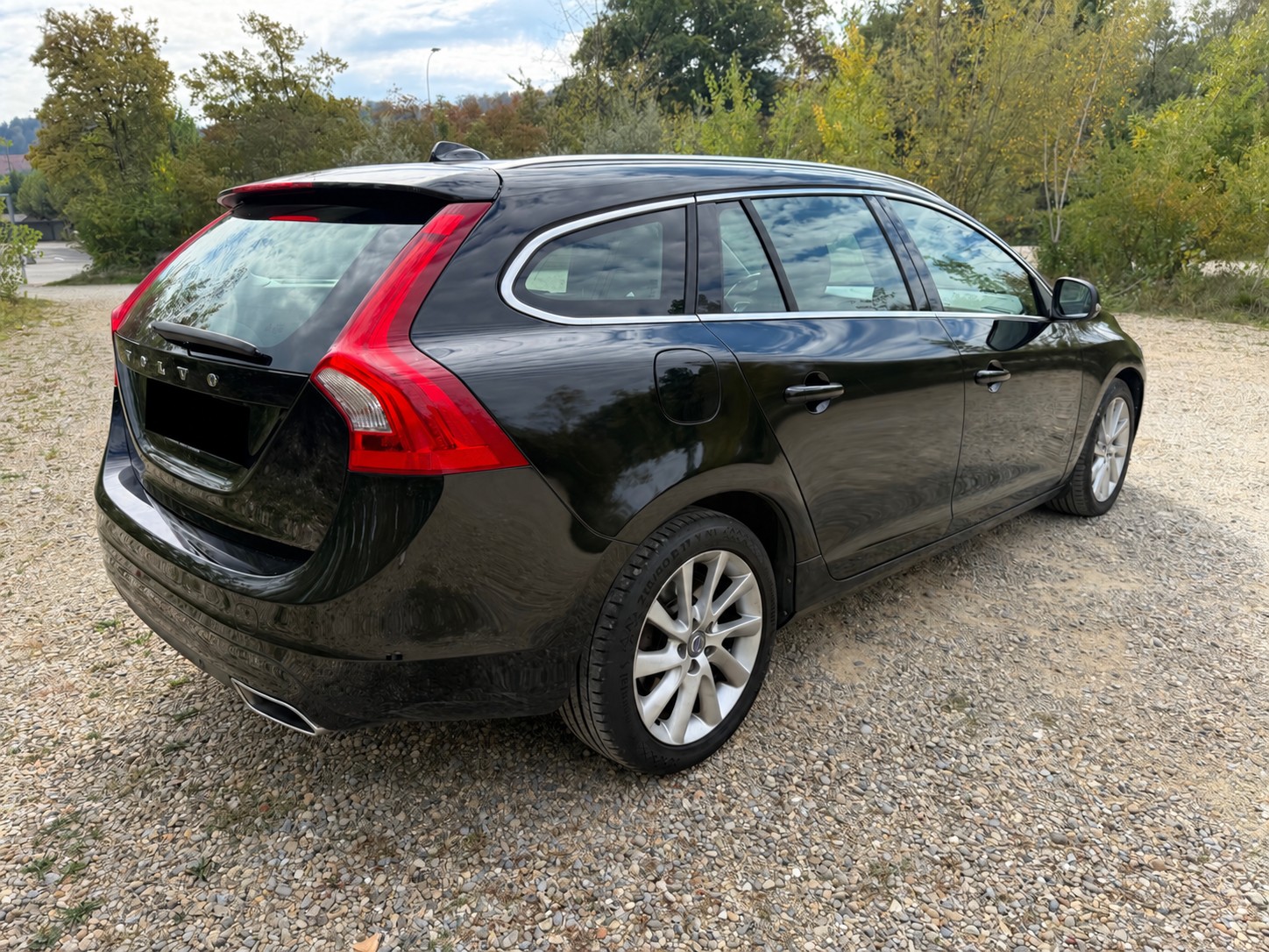 VOLVO 2.0 D4 Summum S/S-image-3