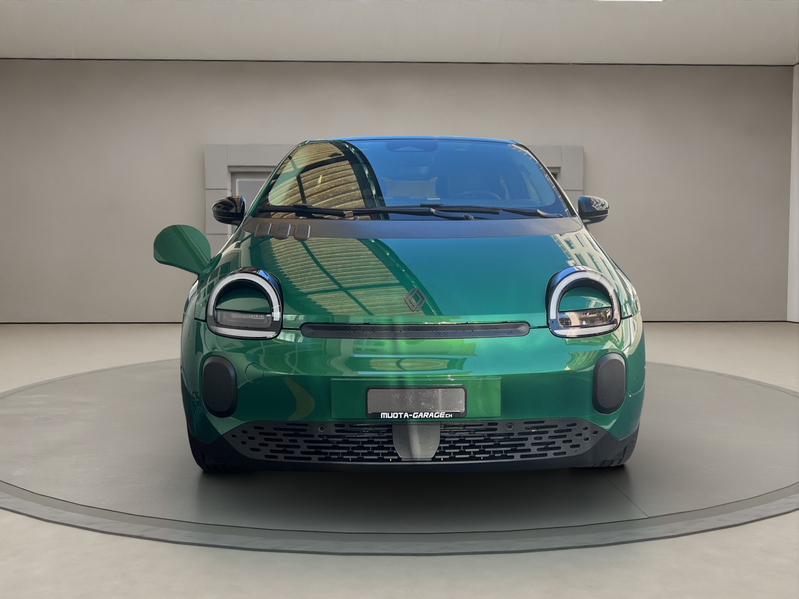 RENAULT Twingo E-Tech Urban Range techno-showroom-element-1