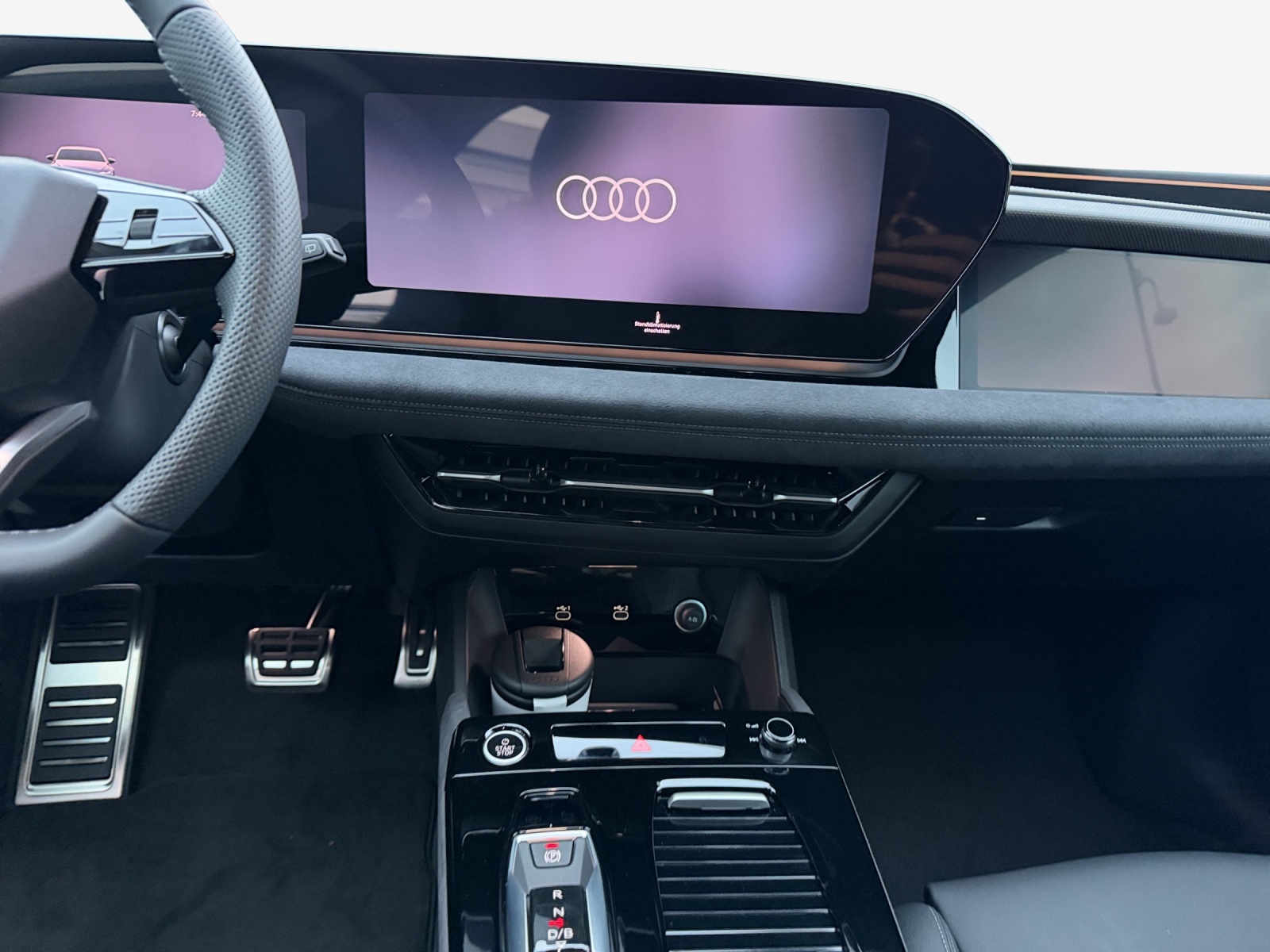 AUDI A6 Avant e-tron quattro-image-10