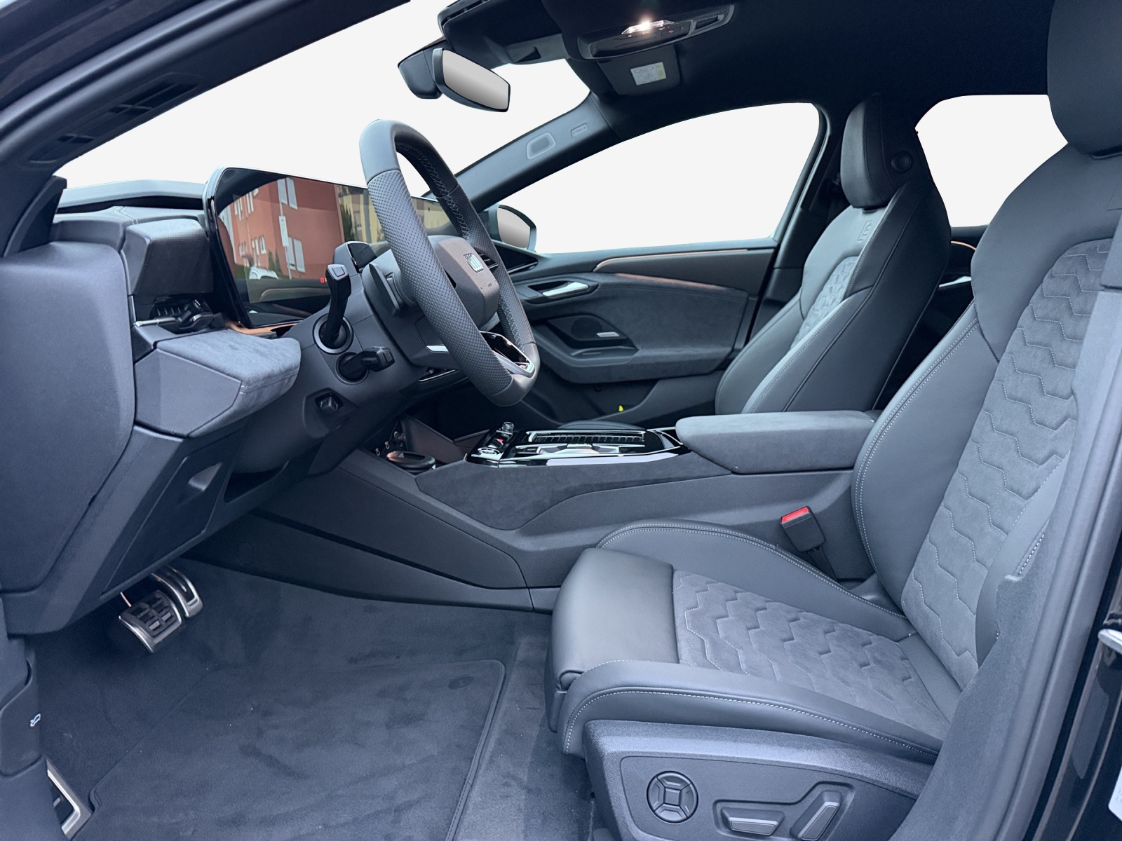 AUDI A6 Avant e-tron quattro-image-7