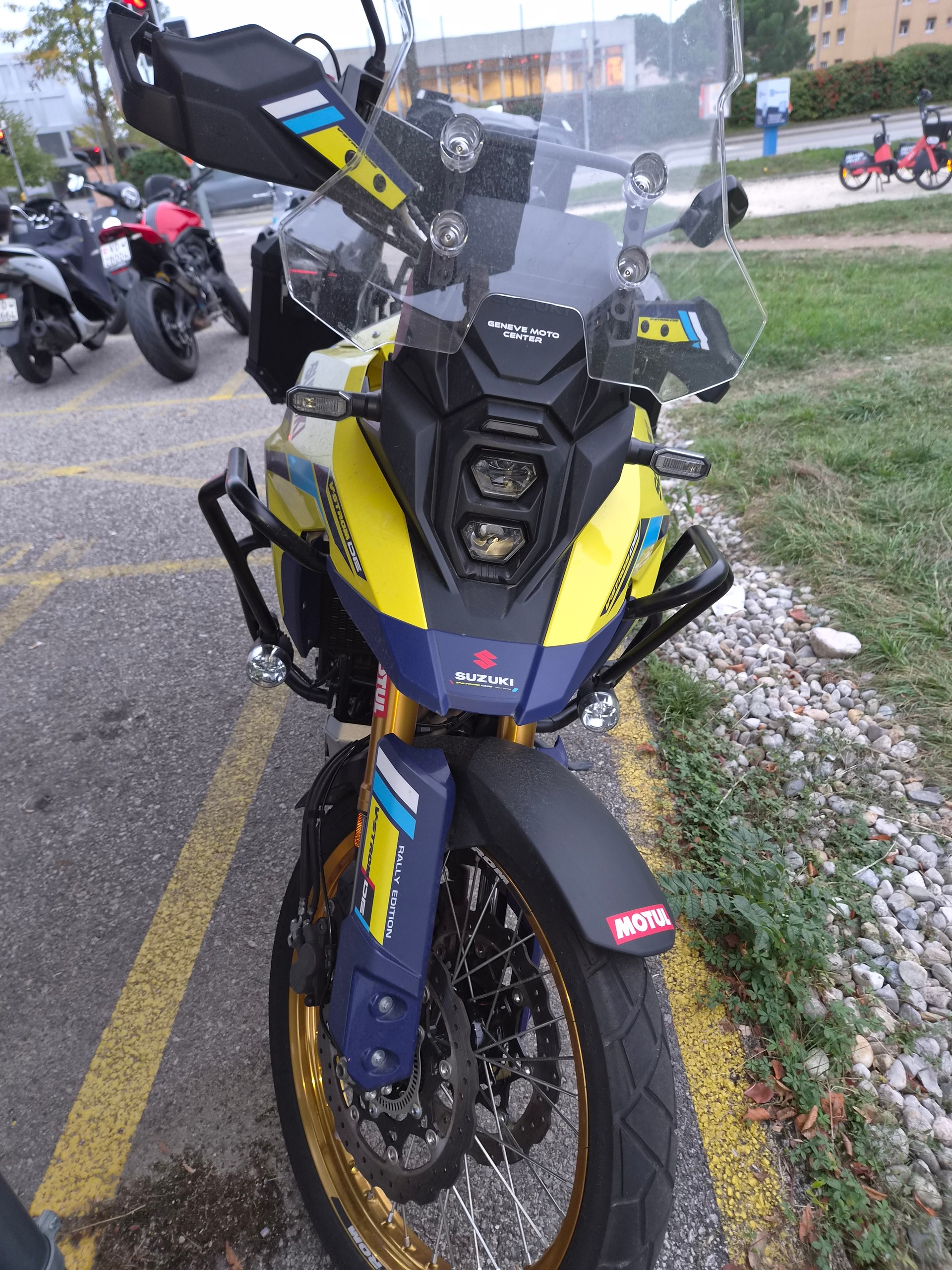 SUZUKI DL 800 DE BIG-image-1