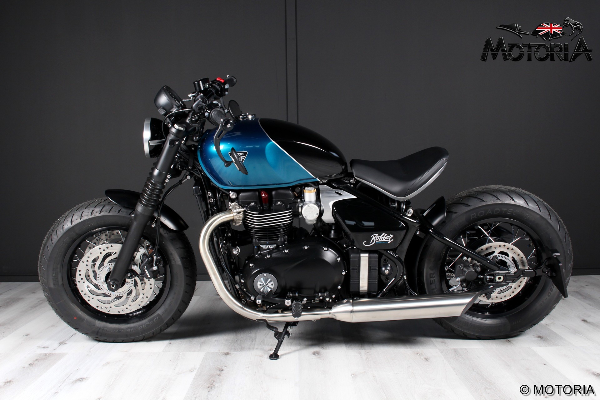 TRIUMPH Bonneville 1200 Bobber (MY26) 35kW / 57kW-image-5