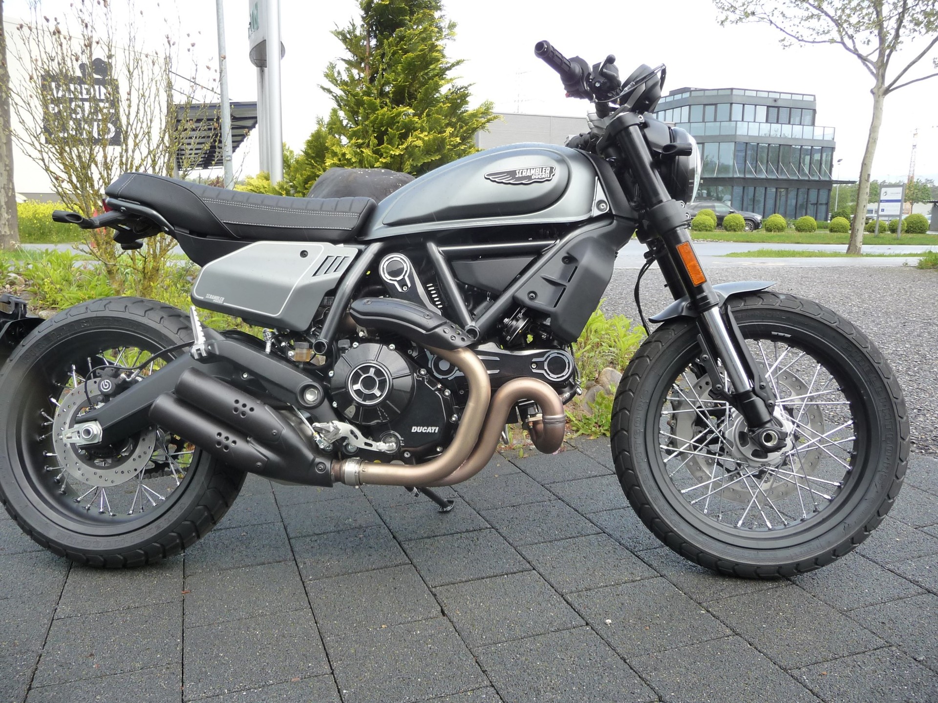 DUCATI Scrambler 800 Nightshift-image-4