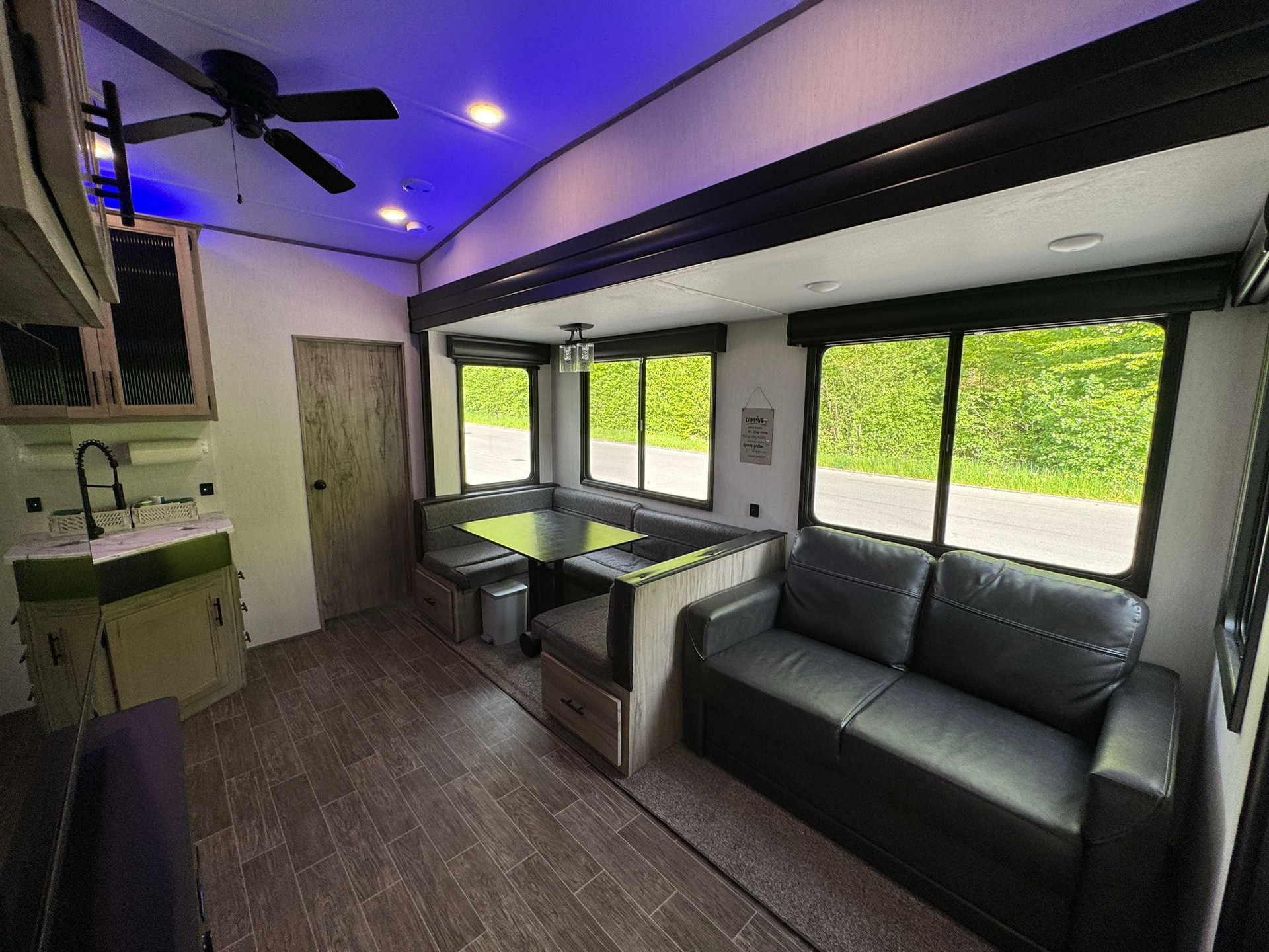 FORREST RIVER ARCTIC WOLF FIFTH WHEELS 287BH-image-22