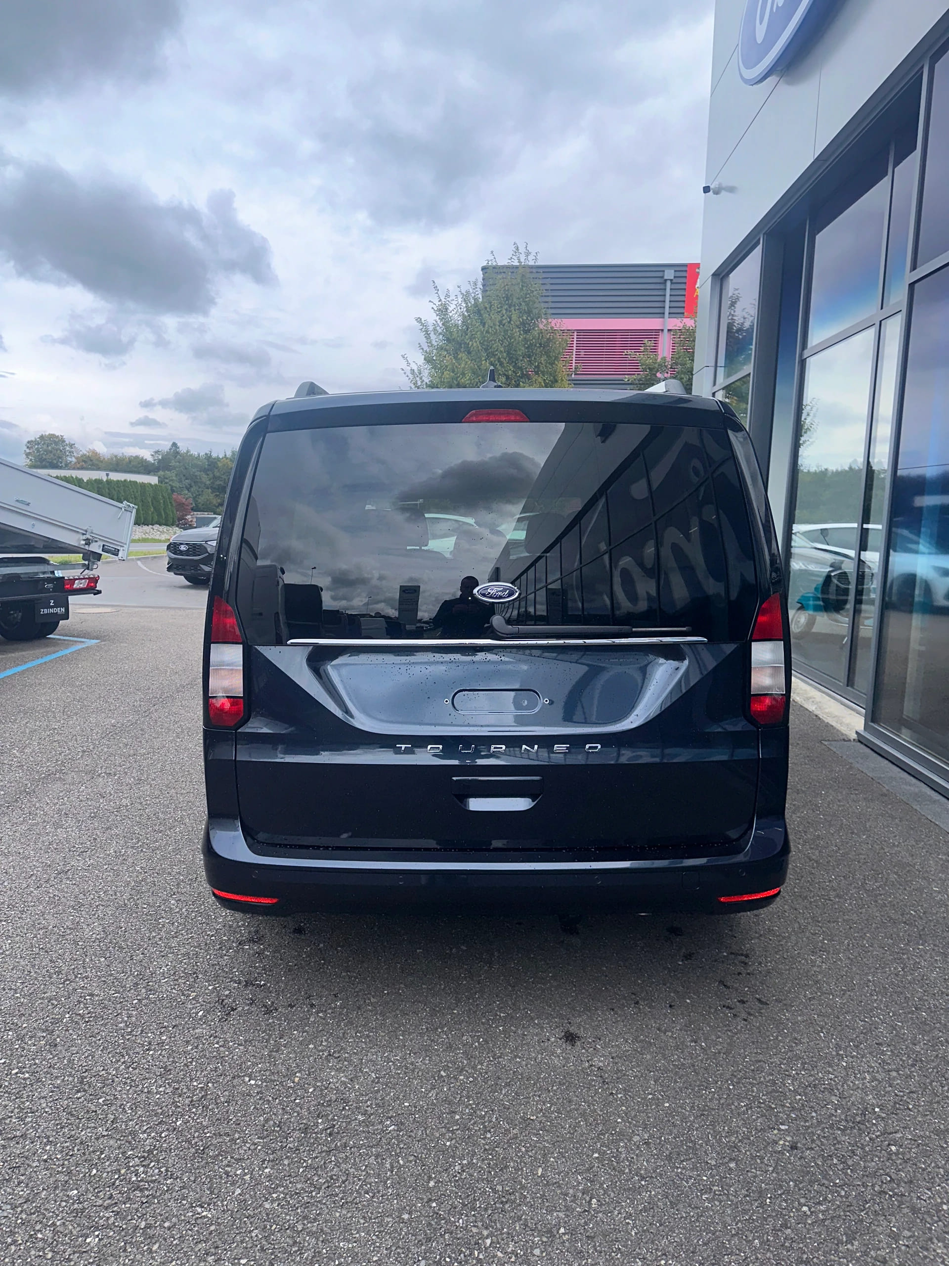 FORD TOURNEO CONNECT Grand 2.0 EcoB 122CV/Titanium/Aut.-image-4