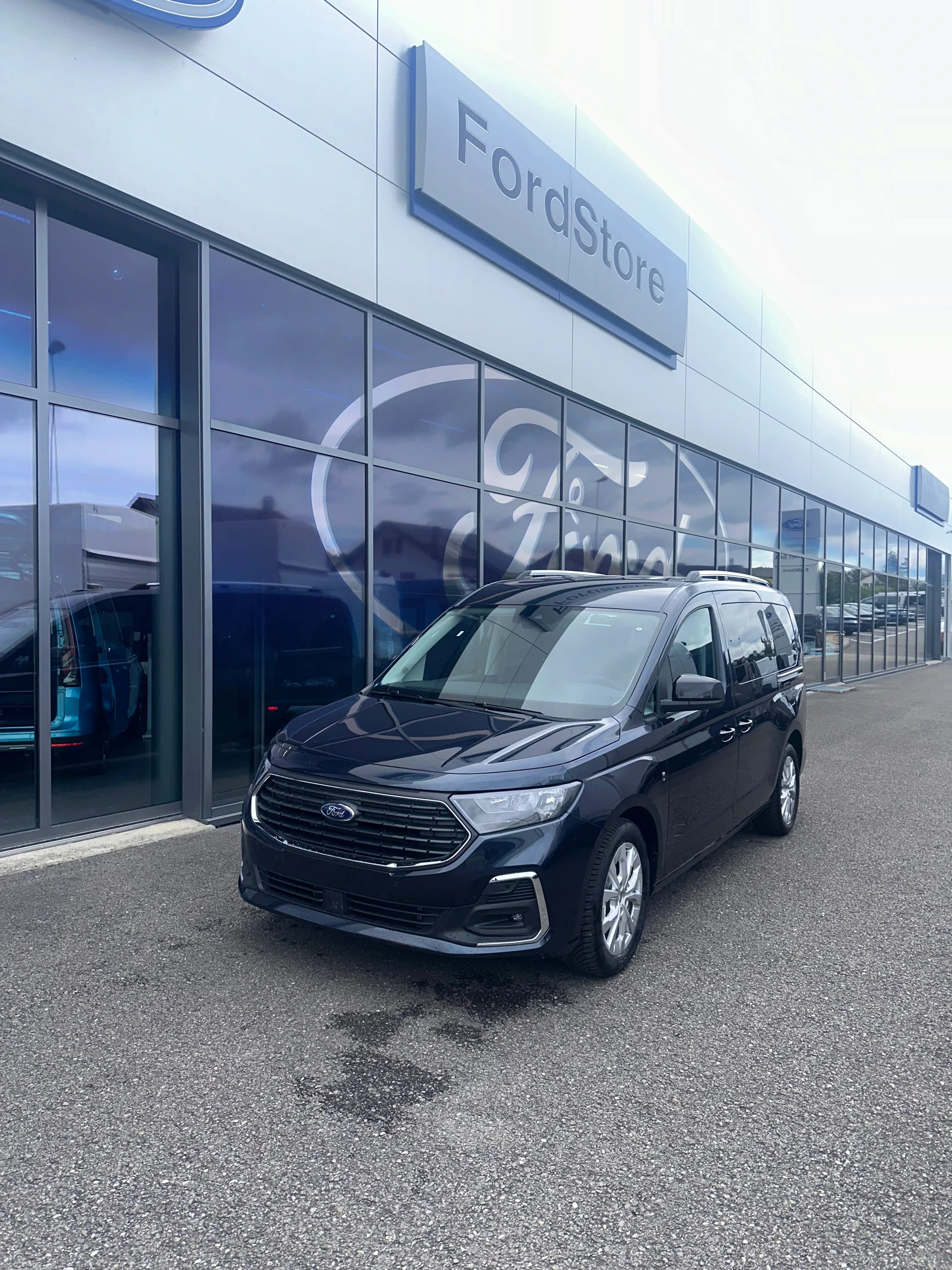 FORD TOURNEO CONNECT Grand 2.0 EcoB 122CV/Titanium/Aut.-image-0