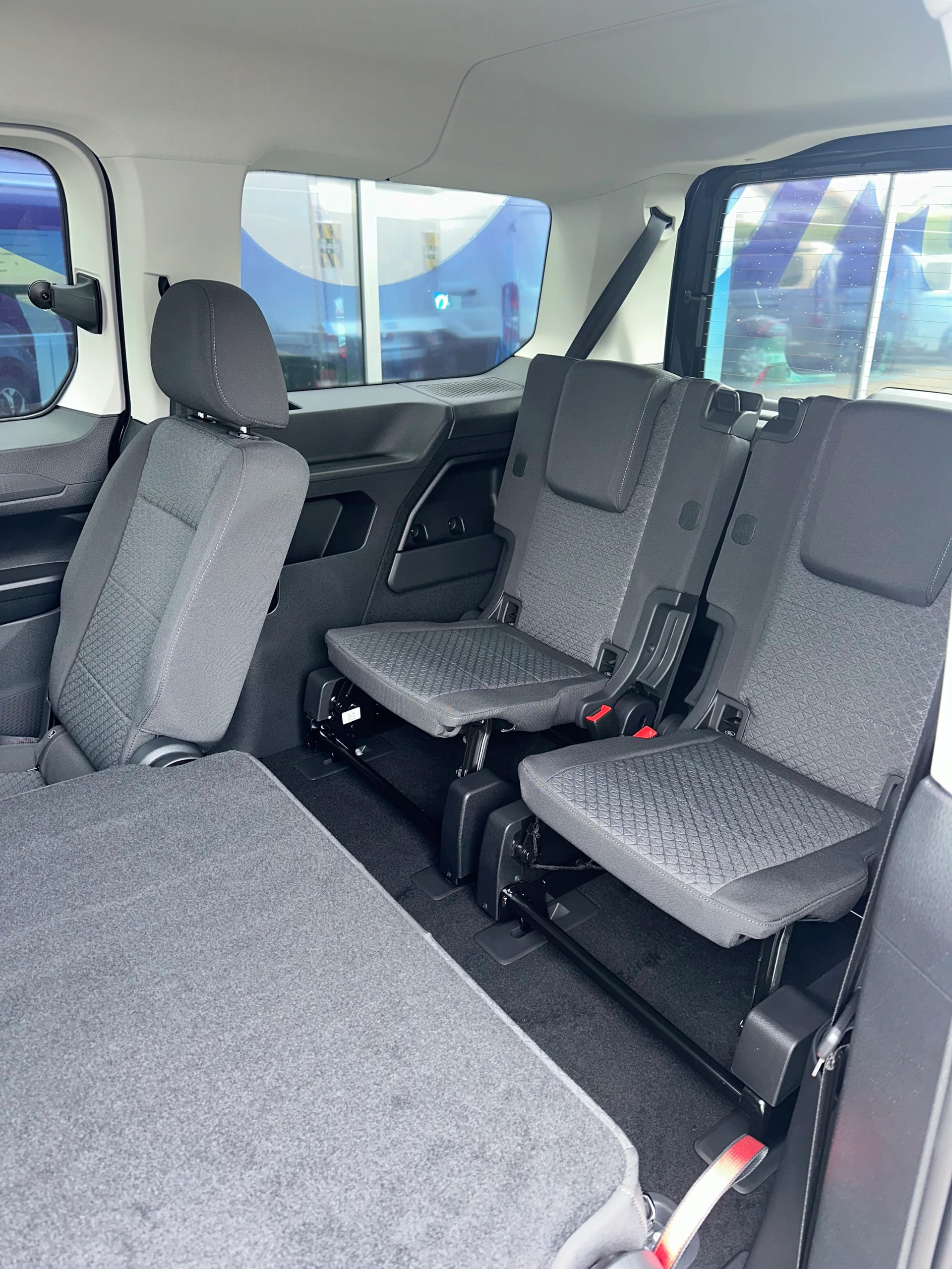 FORD TOURNEO CONNECT Grand 2.0 EcoB 122CV/Titanium/Aut.-image-12