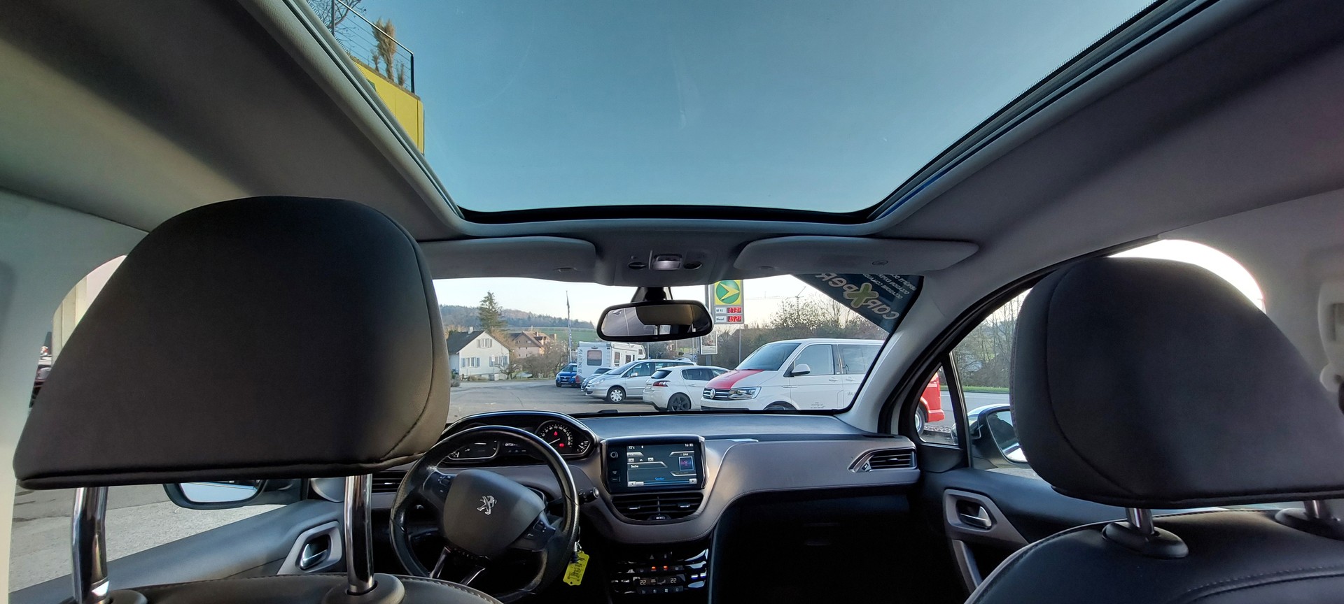 PEUGEOT 2008 1.6 VTI Féline-image-7