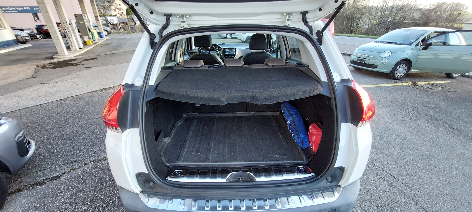 PEUGEOT 2008 1.6 VTI Féline-image-5