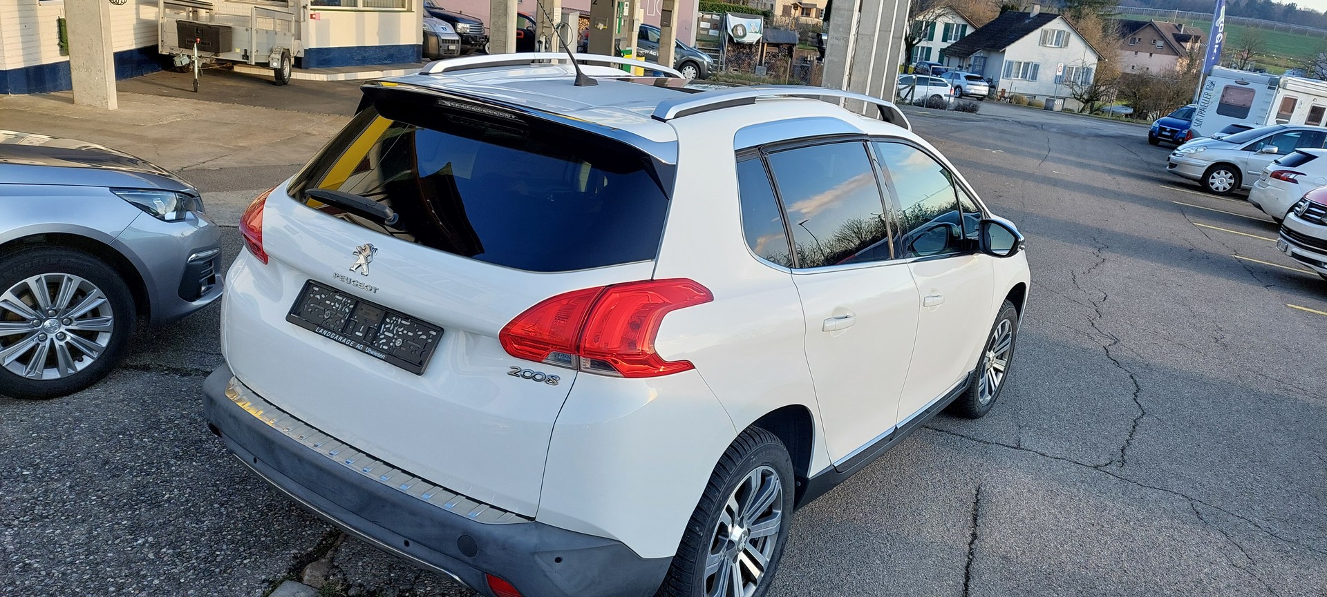 PEUGEOT 2008 1.6 VTI Féline-image-4