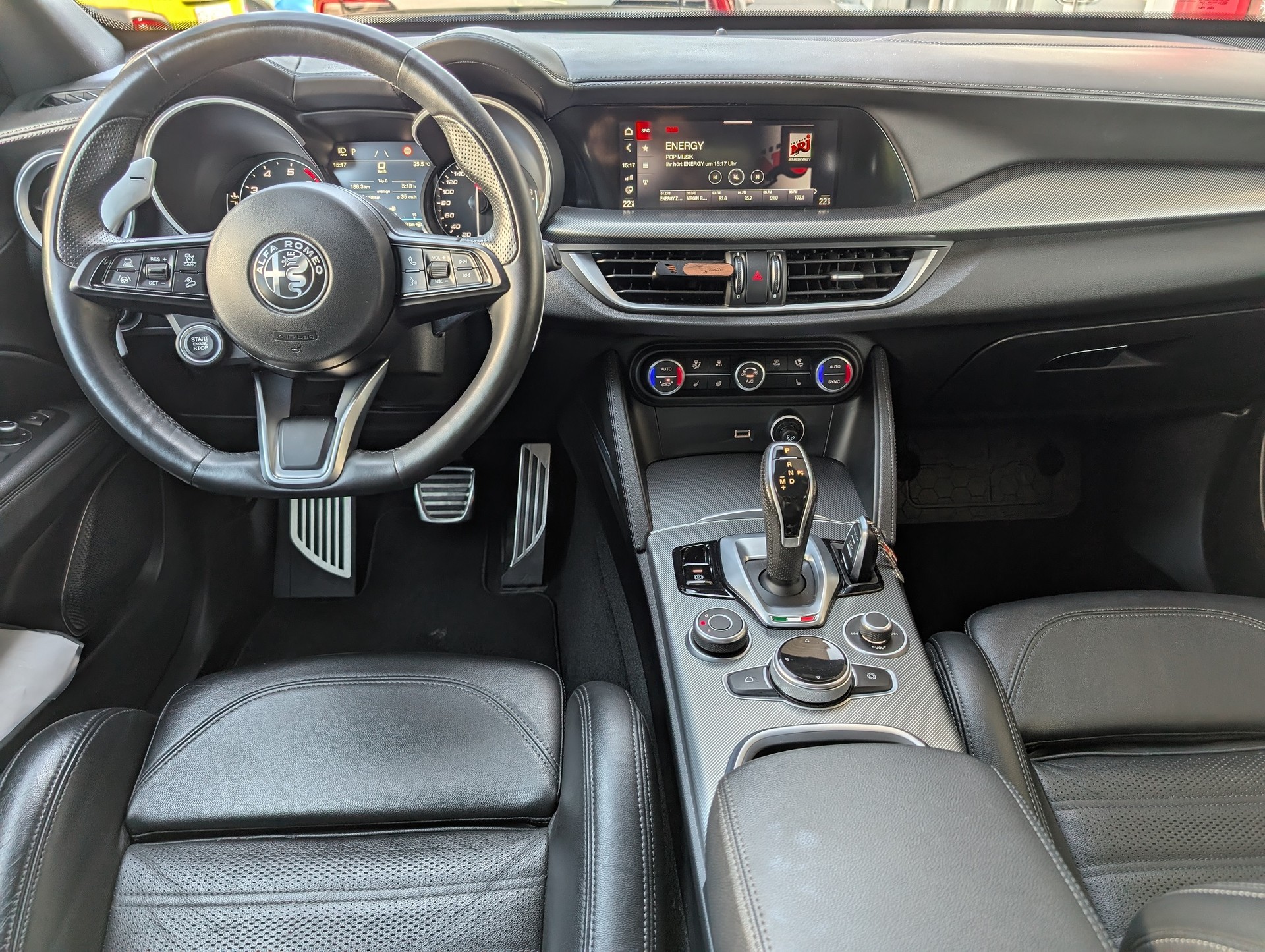 ALFA ROMEO Stelvio 2.0 Veloce Q4 Automatic-image-8