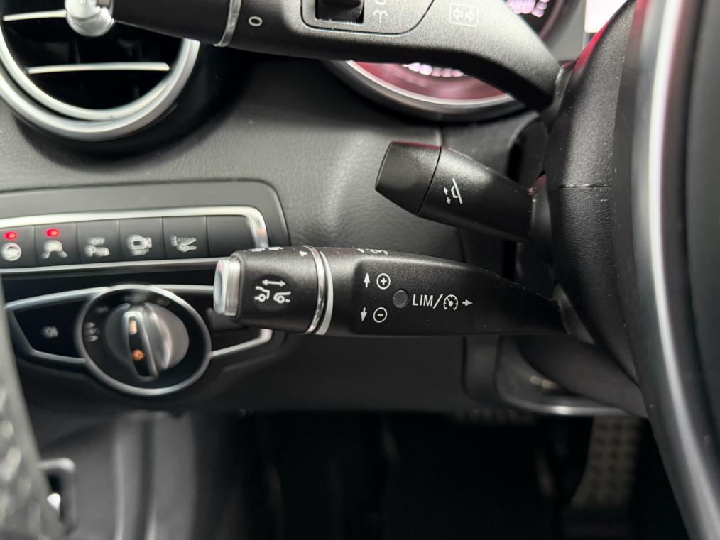 MERCEDES-BENZ C 400 AMG Line 4Matic 9G-Tronic-image-8