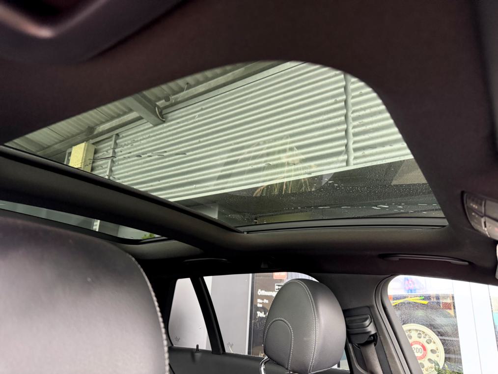 MERCEDES-BENZ C 400 AMG Line 4Matic 9G-Tronic-image-11