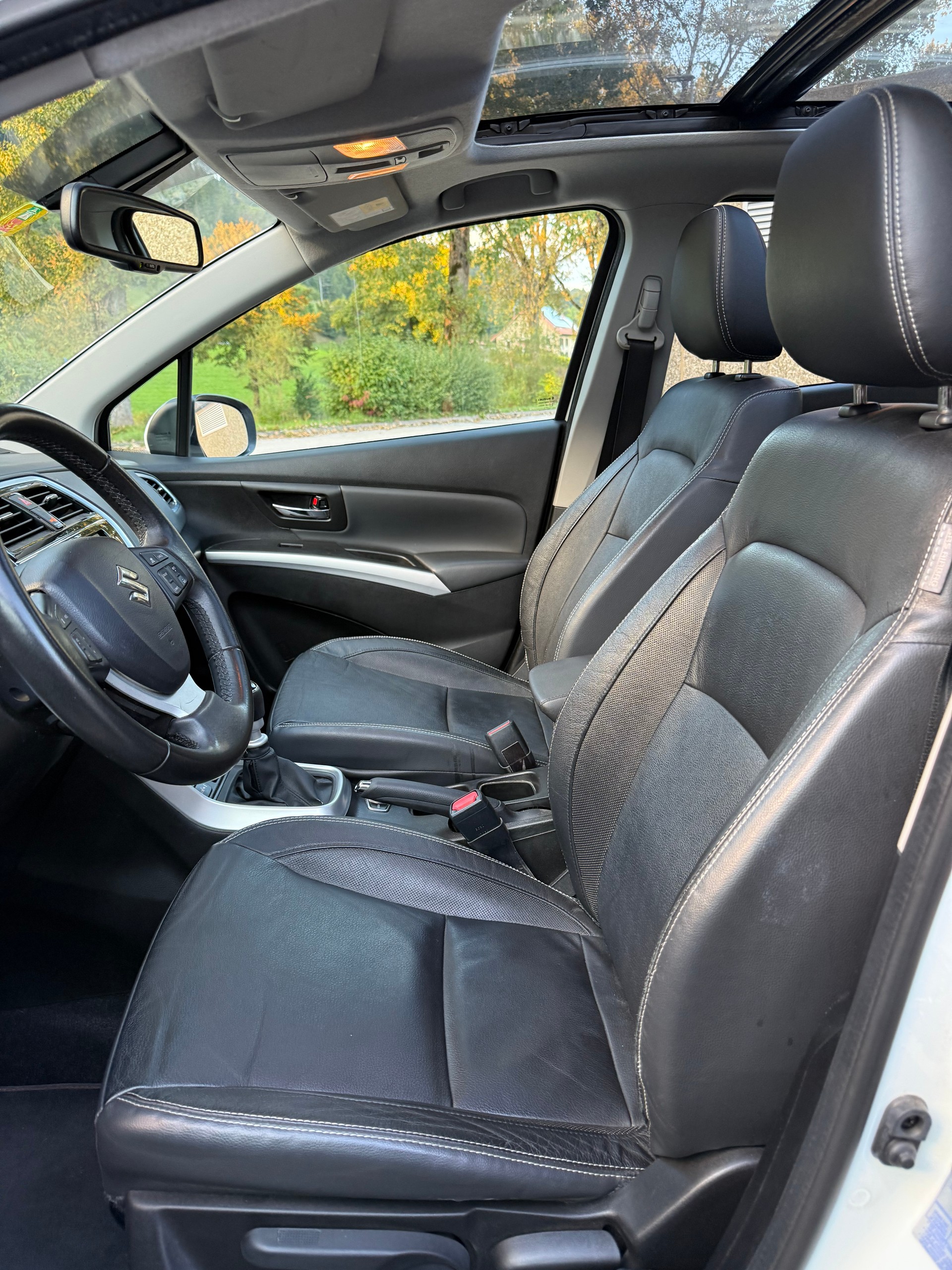 SUZUKI SX4 S-Cross 1.4 16V Piz Sulai Top 4WD-image-6
