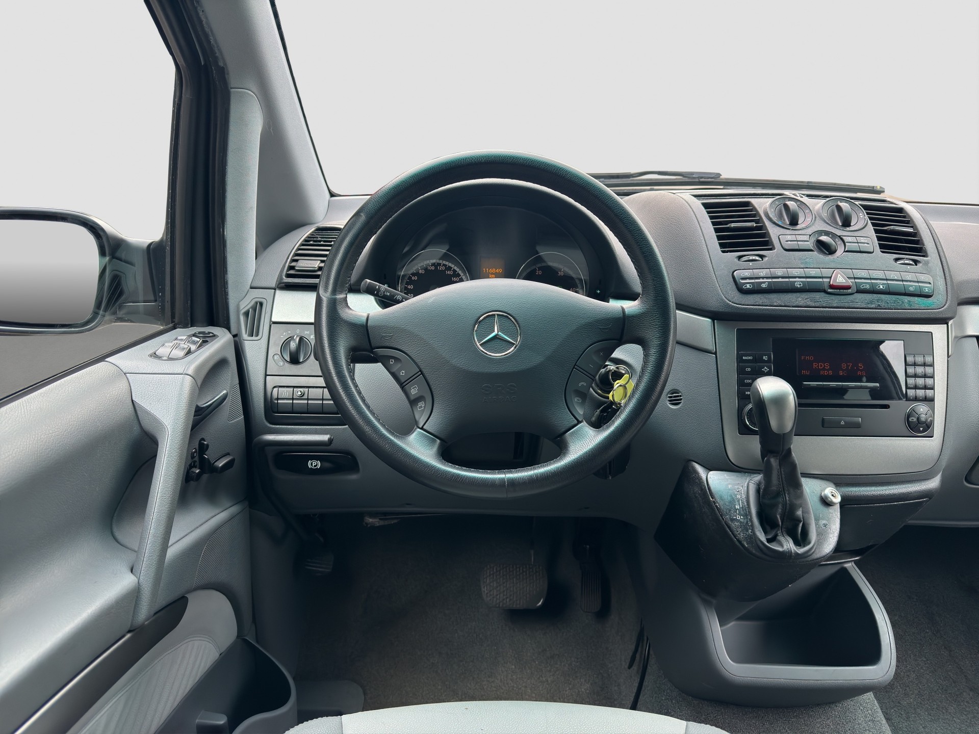 MERCEDES-BENZ Viano 2.2CDI Trend 4-Matic (Invalidenfahrzeug)-image-5