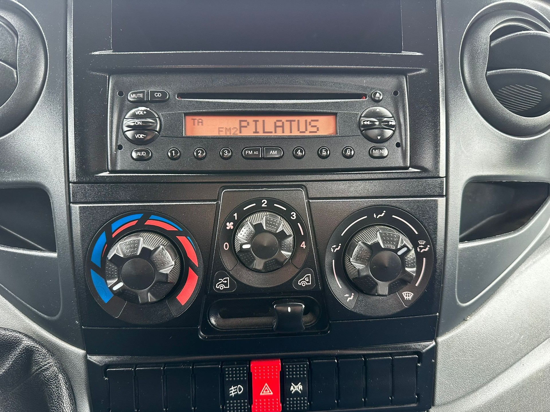 IVECO 35 C 12 D GCBA67A1B1-image-15