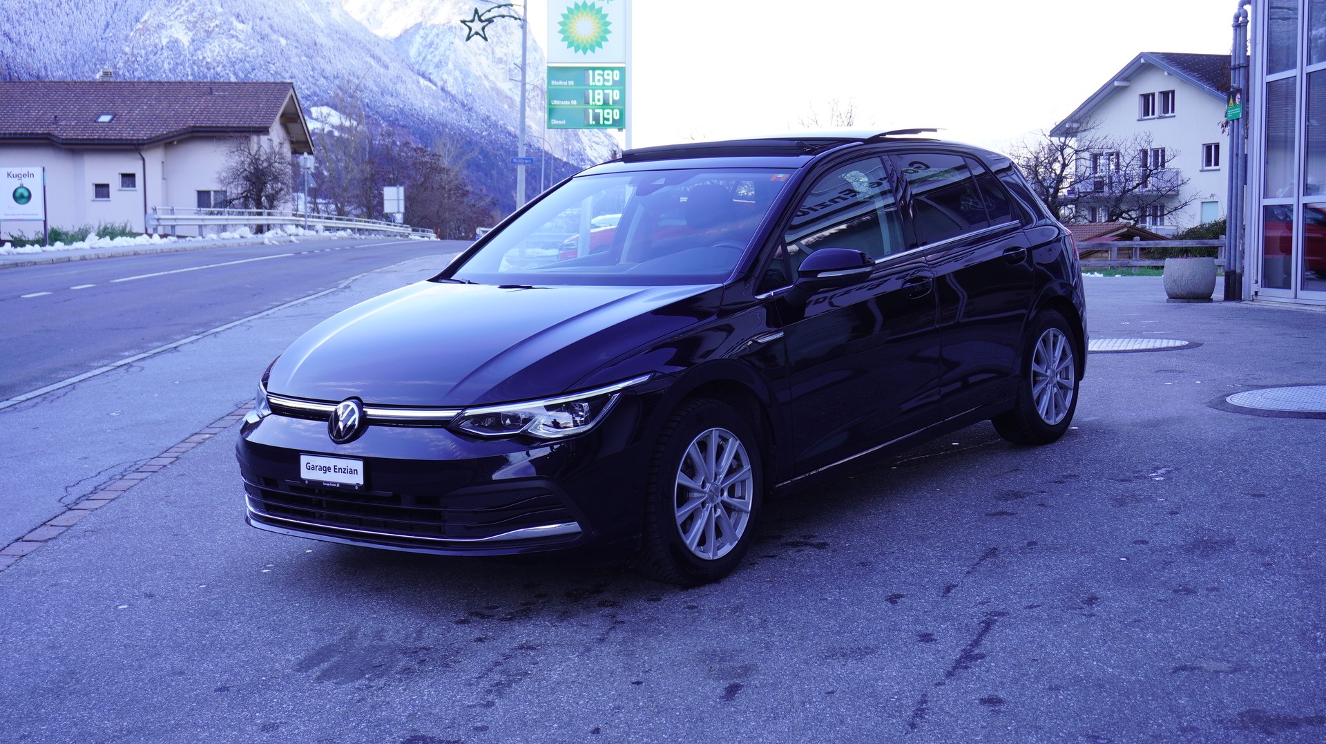 VW Golf 2.0 TSI Style DSG 4 Motion mit AHK-image-14