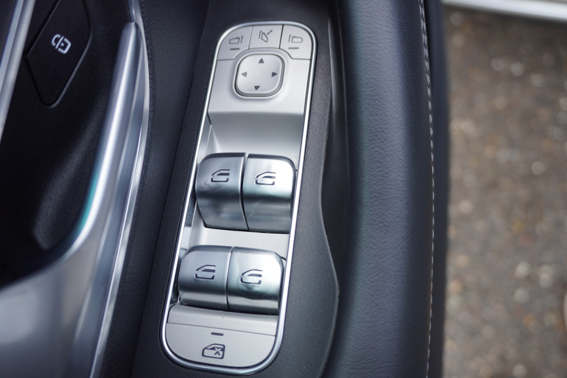 MERCEDES-BENZ GLE 400 d 4Matic AMG Line 9G-Tronic-image-29