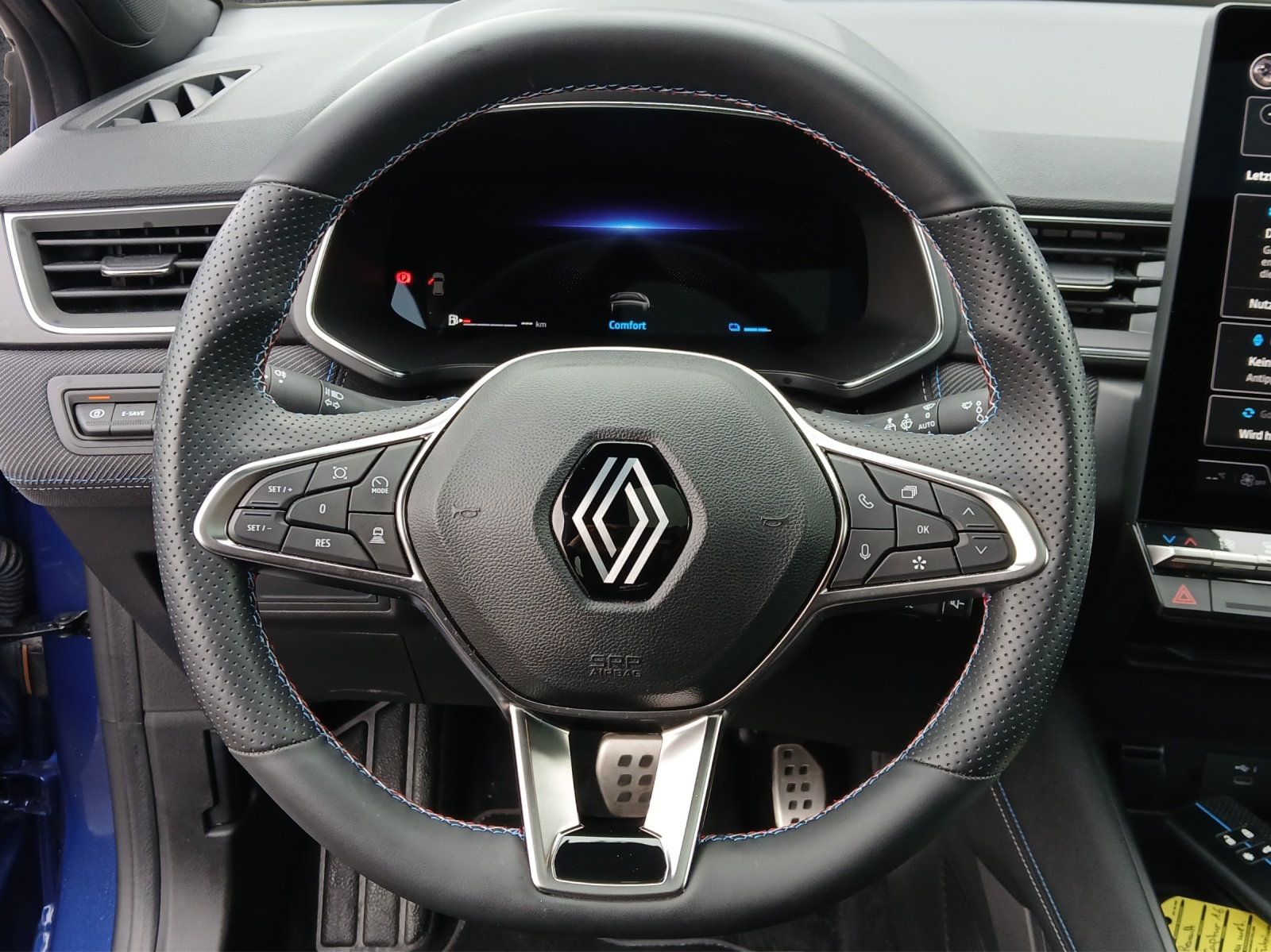 RENAULT Captur 1.6 E-Tech 145 Esprit Alpine DHT-image-5