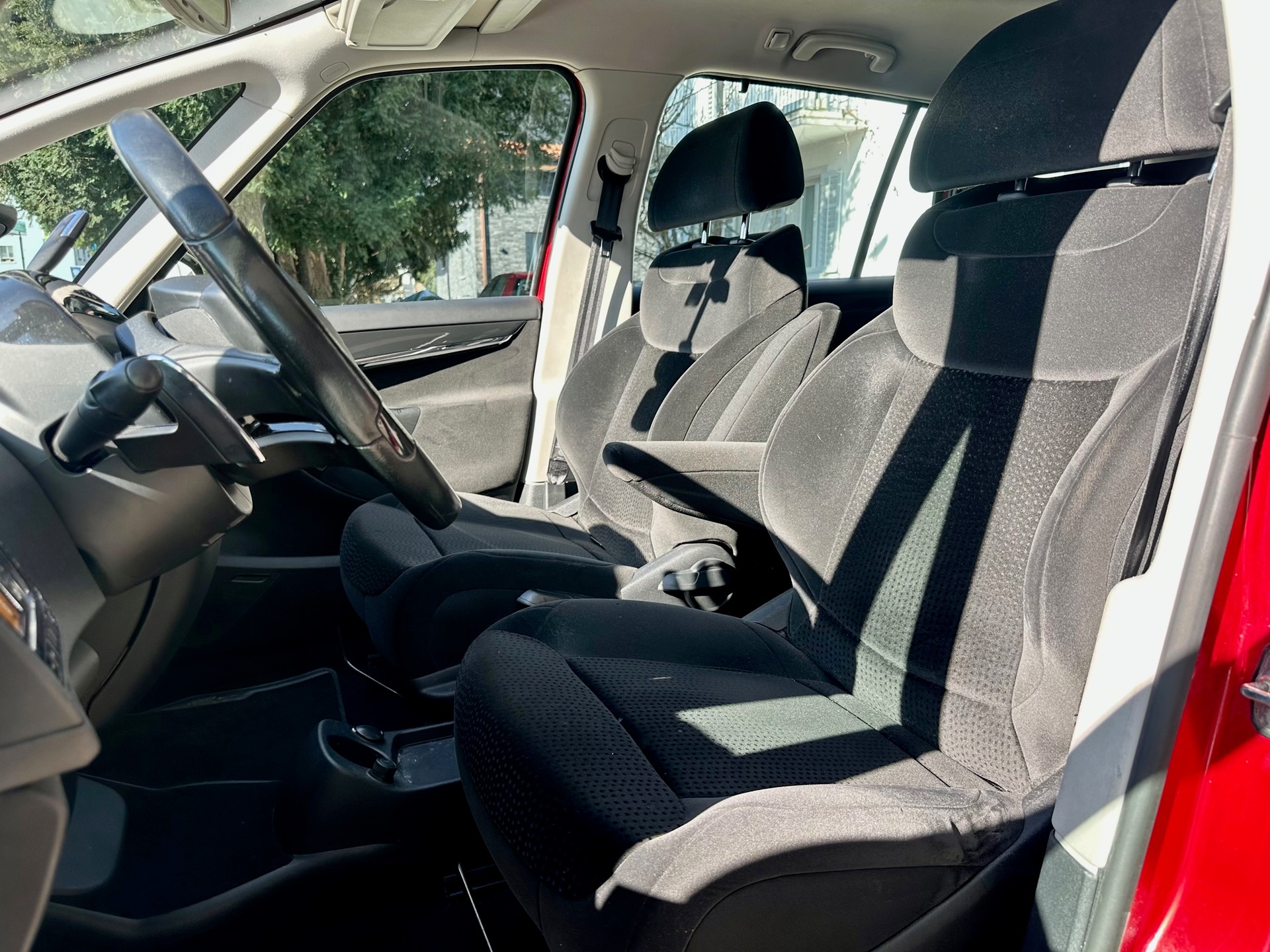 CITROEN Grand C4 Picasso 2.0 HDI Exclusive BMP6-image-6