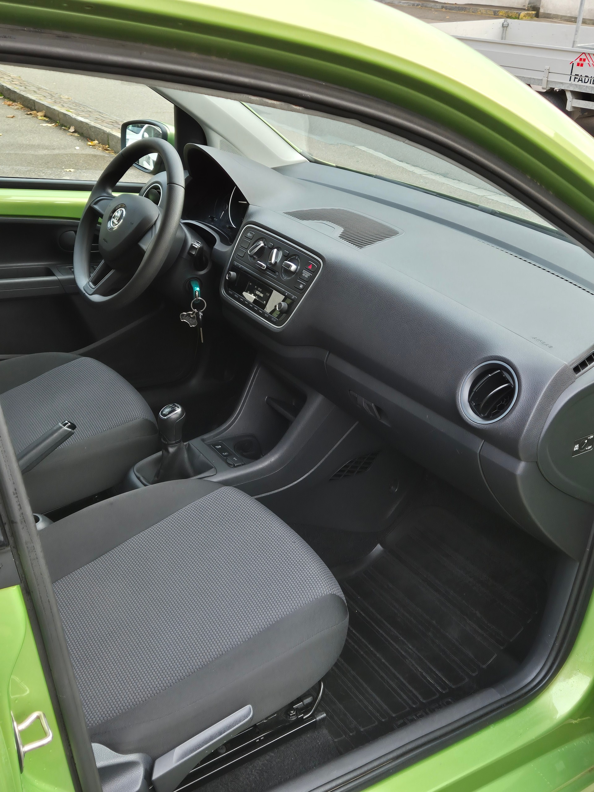SKODA Citigo 1.0 G-tec Ambition CNG-image-9