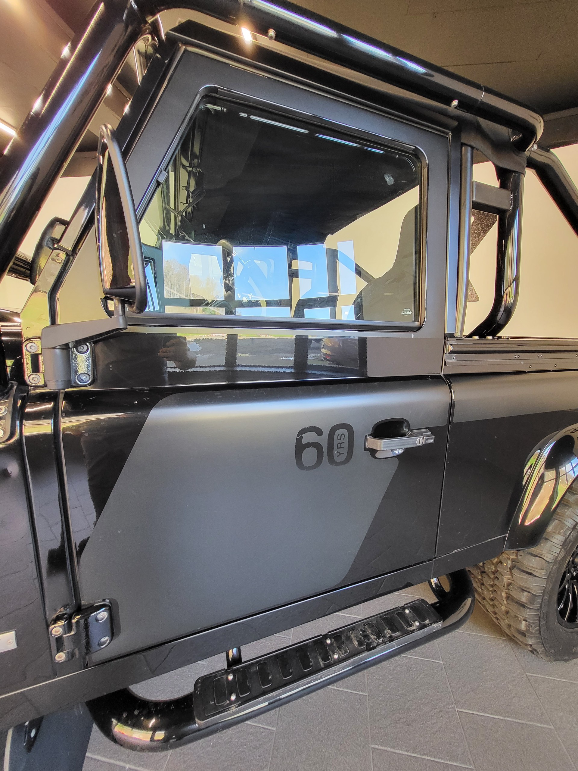 LAND ROVER 90 TD4-image-7