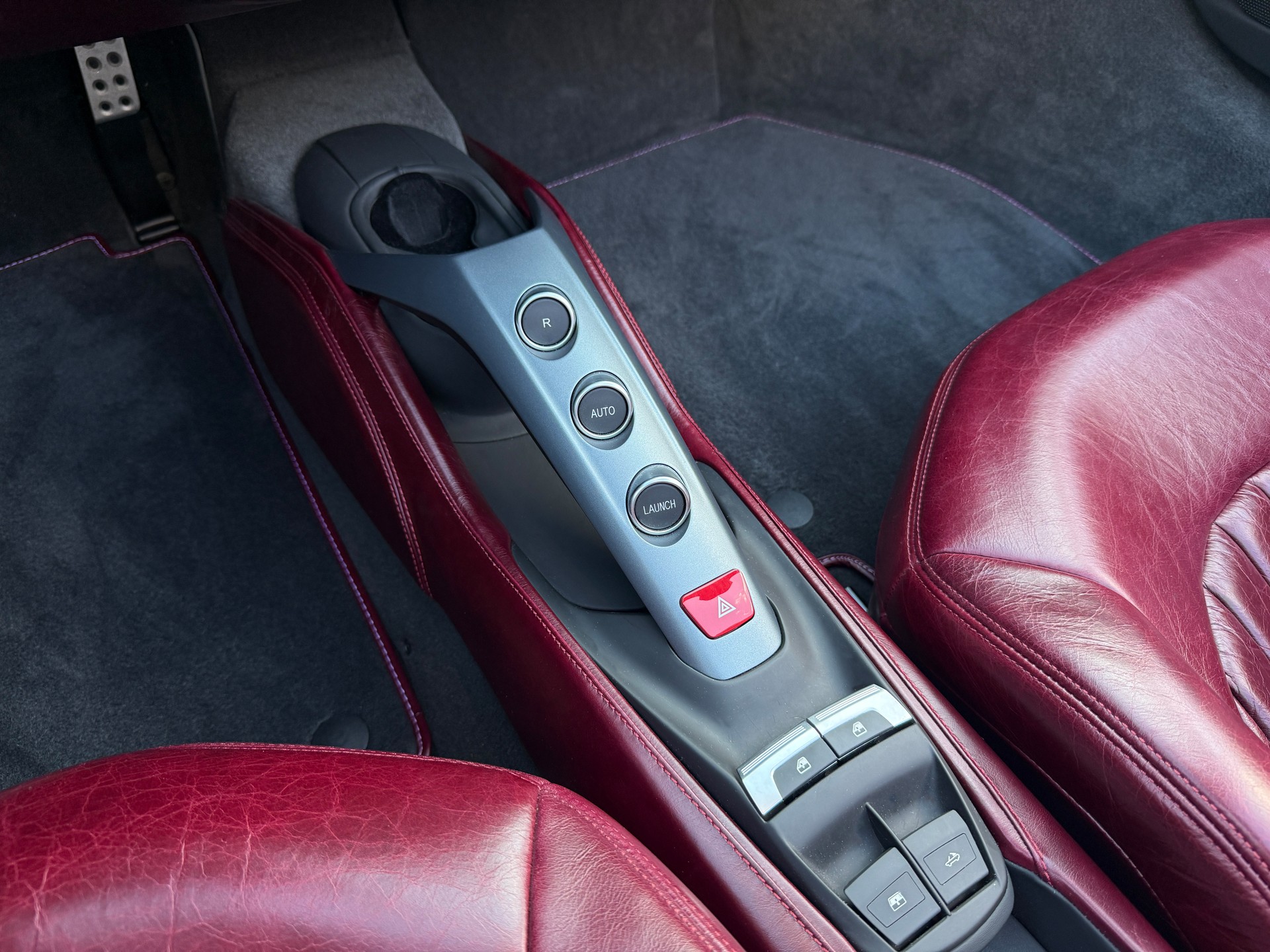 FERRARI 488 Spider 3.9 V8-image-10