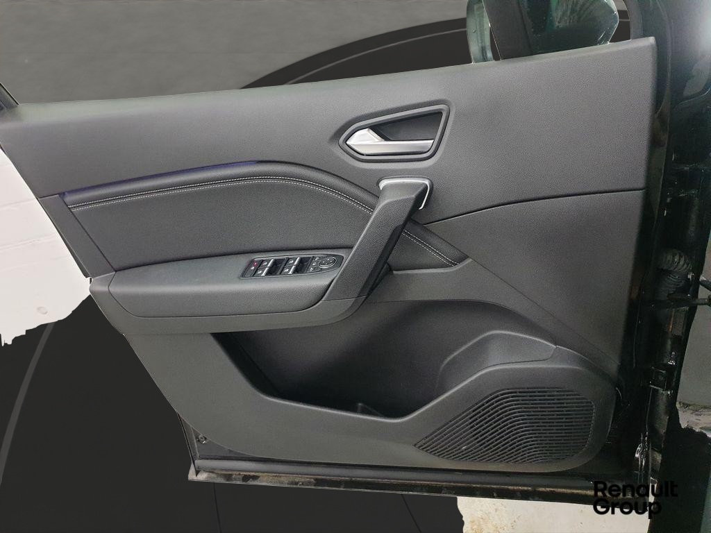 RENAULT Captur 1.3 TCe 140 techno EDC-image-4