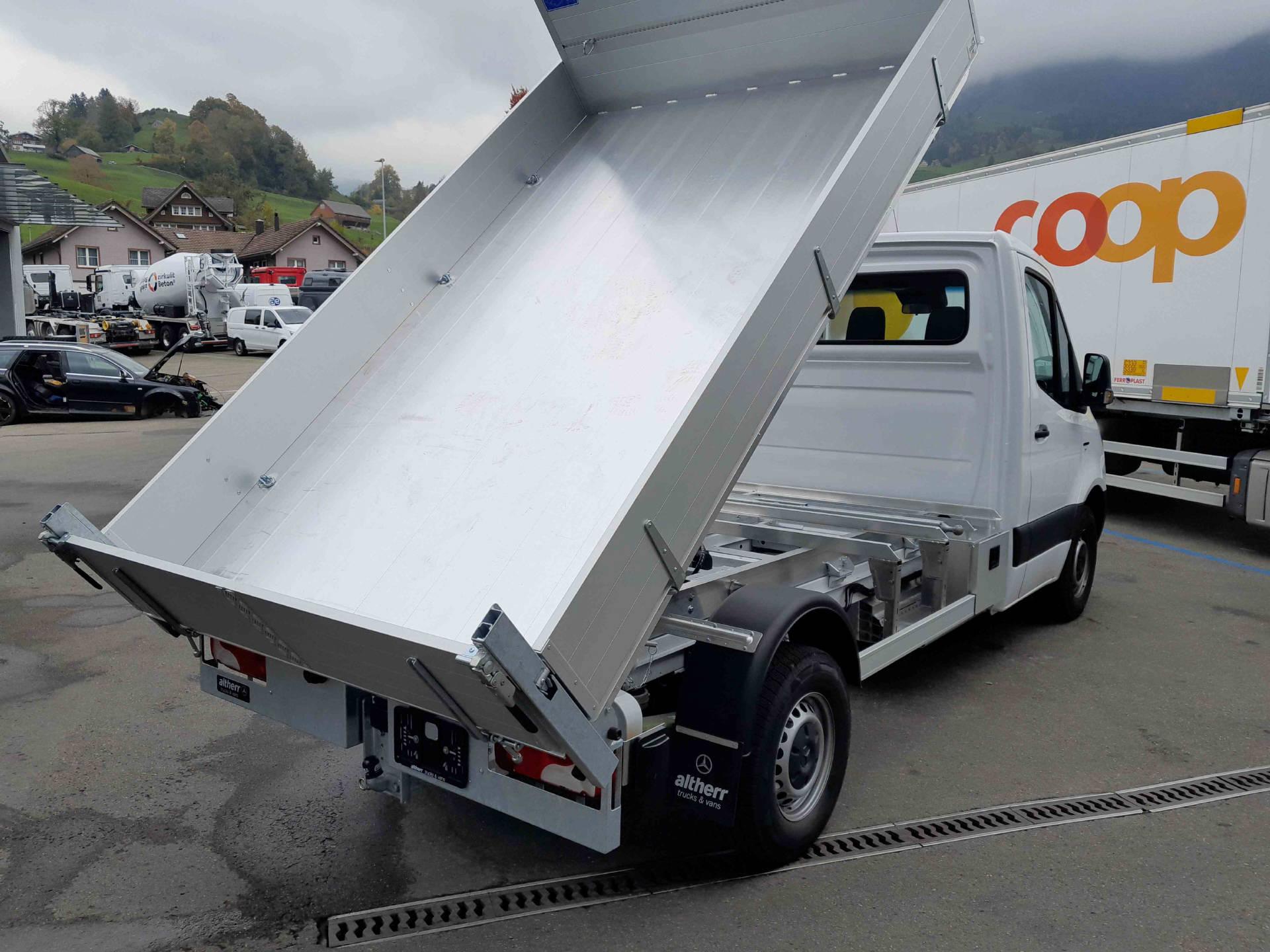 MERCEDES-BENZ eSprinter 420 Kab.-Ch. 3665 S 56 kWh Pro-image-4