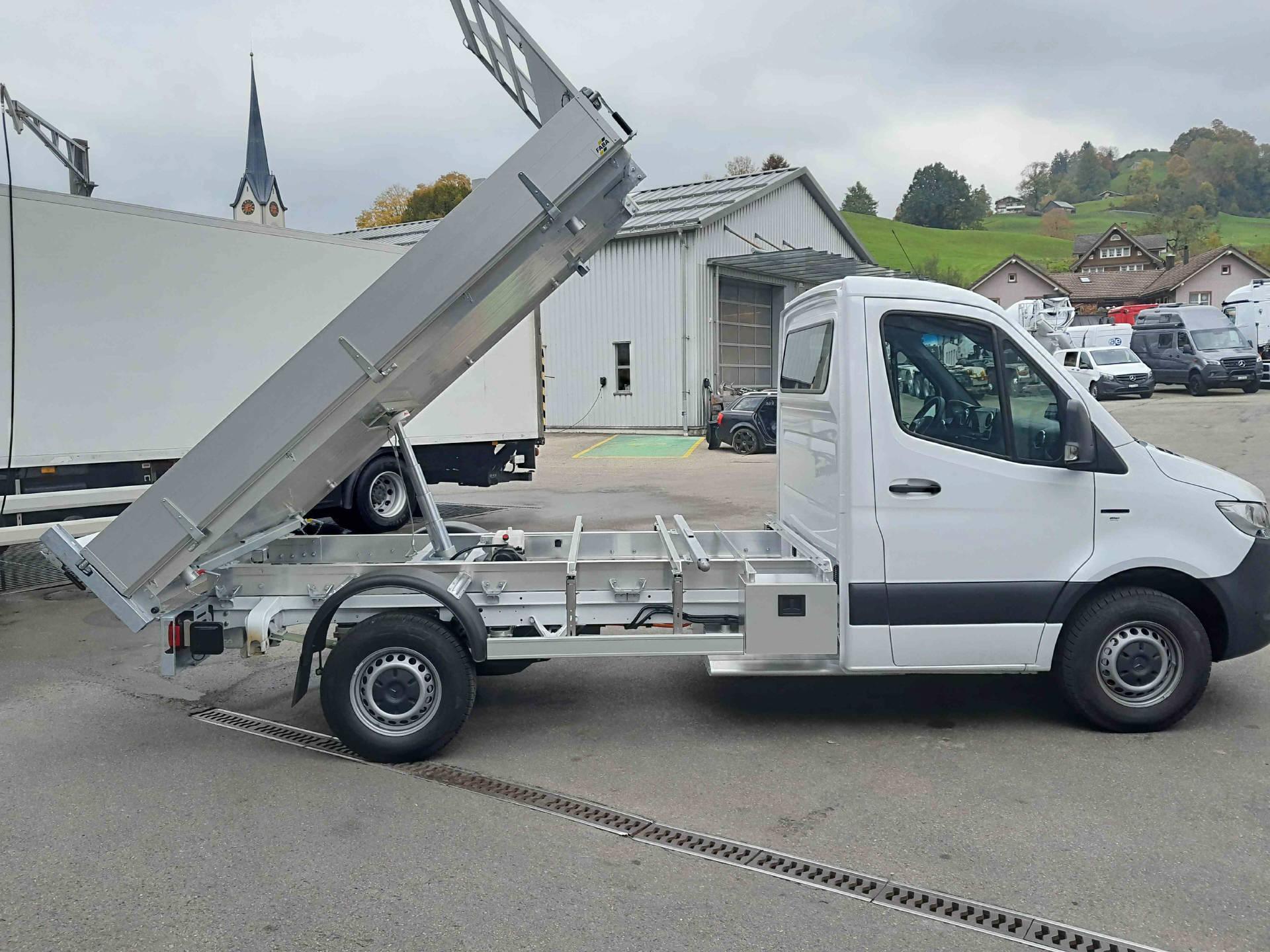 MERCEDES-BENZ eSprinter 420 Kab.-Ch. 3665 S 56 kWh Pro-image-5