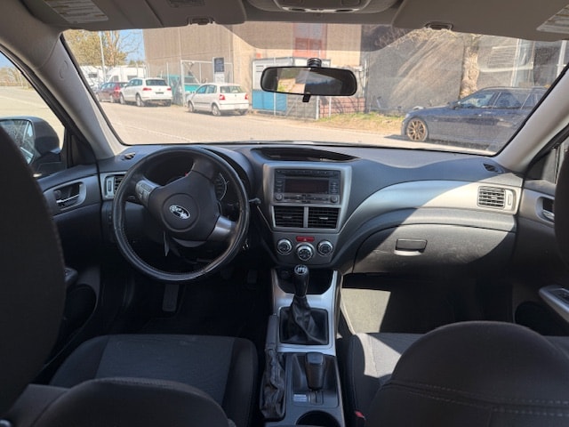 SUBARU Impreza 2.0R Comfort-image-11