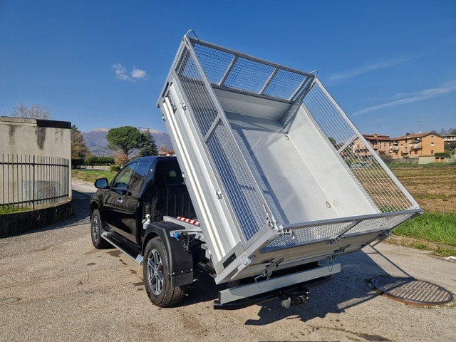 MITSUBISHI L 200 2.2 DID - Value Club Cab - Ponte Ribaltabile 3 Lati "NUOVO" con sopra sponde - Gancio Traino KG. 3000-image-3