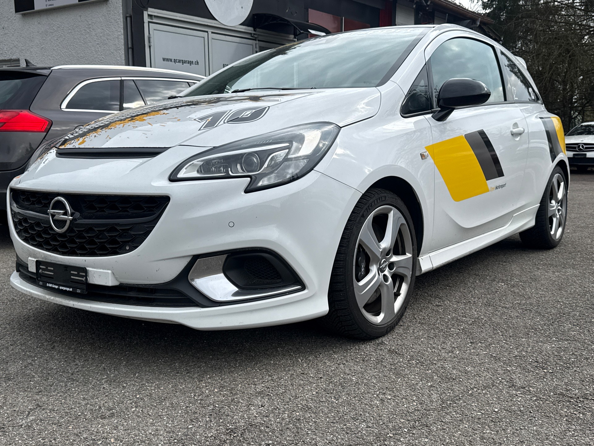 OPEL Corsa 1.6 Turbo OPC-image-1