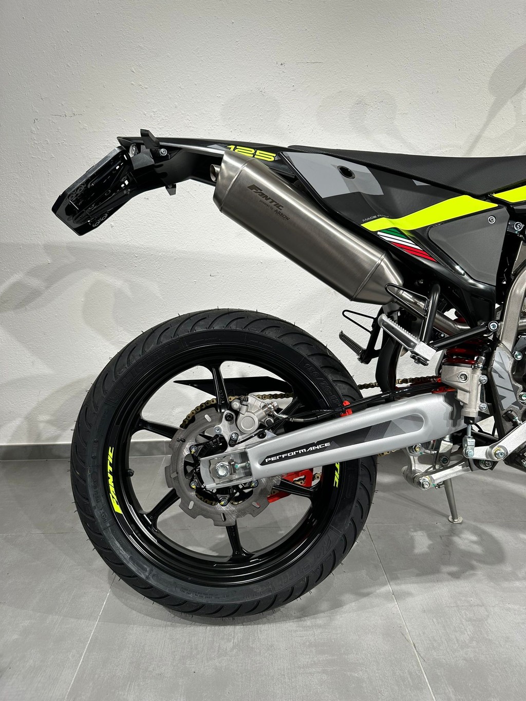 FANTIC XMF Motard 125 Performance-image-6