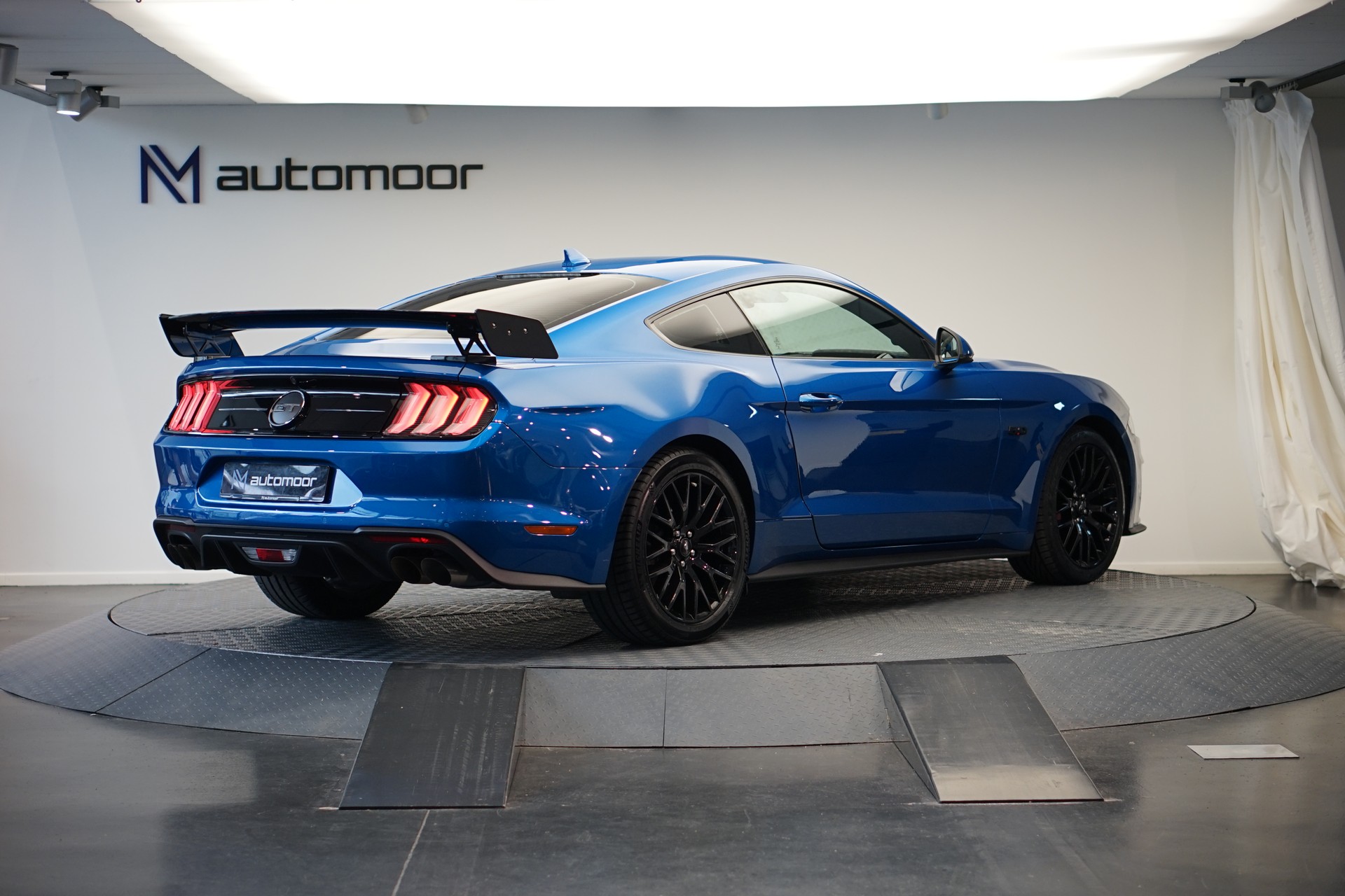 FORD Mustang Fastback 5.0 V8 GT 55 Automat *Shelby Heckspoiler*-image-4