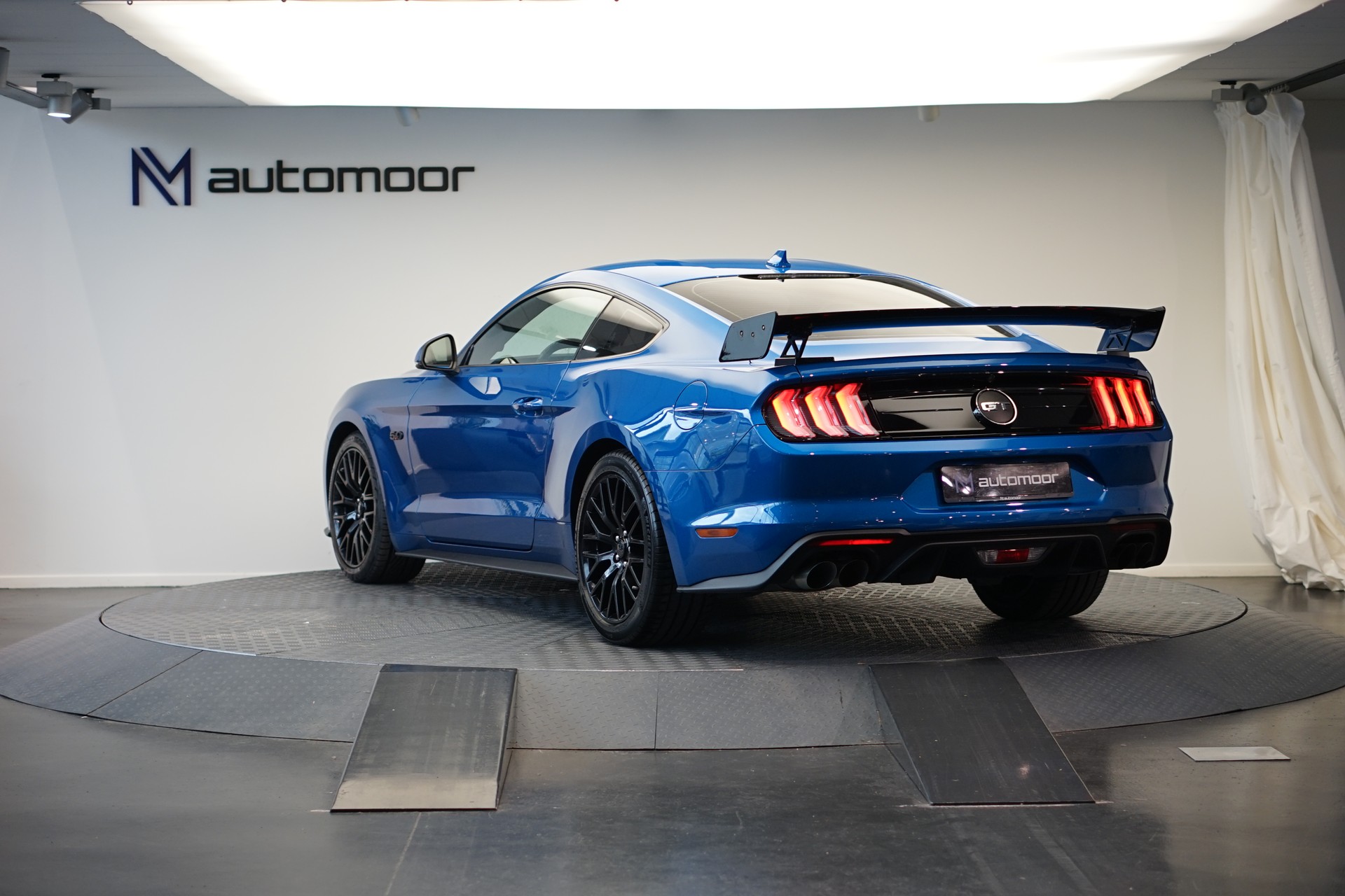 FORD Mustang Fastback 5.0 V8 GT 55 Automat *Shelby Heckspoiler*-image-6