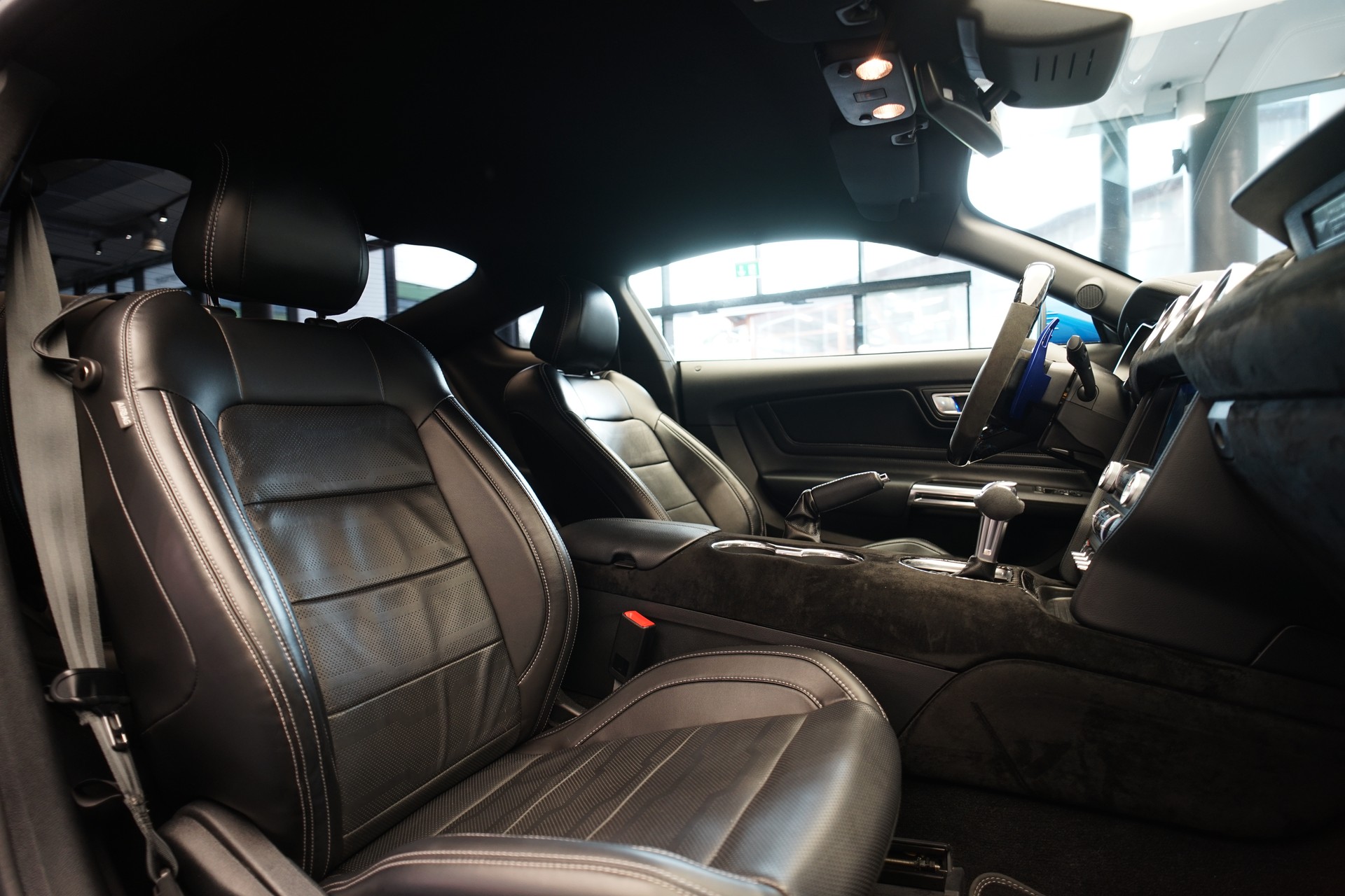 FORD Mustang Fastback 5.0 V8 GT 55 Automat *Shelby Heckspoiler*-image-17