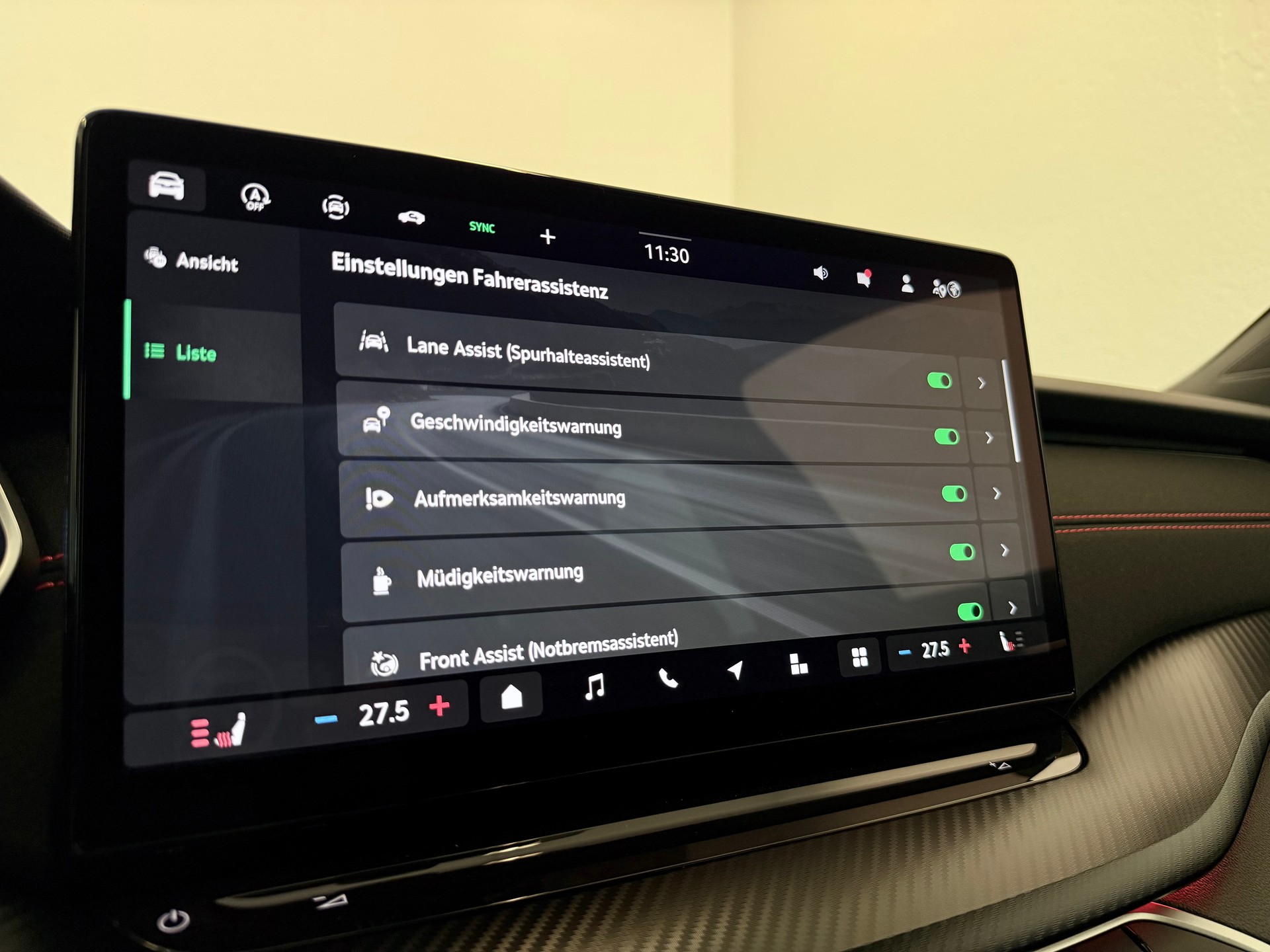 SKODA Octavia Combi 2.0 TSI DSG RS-image-27