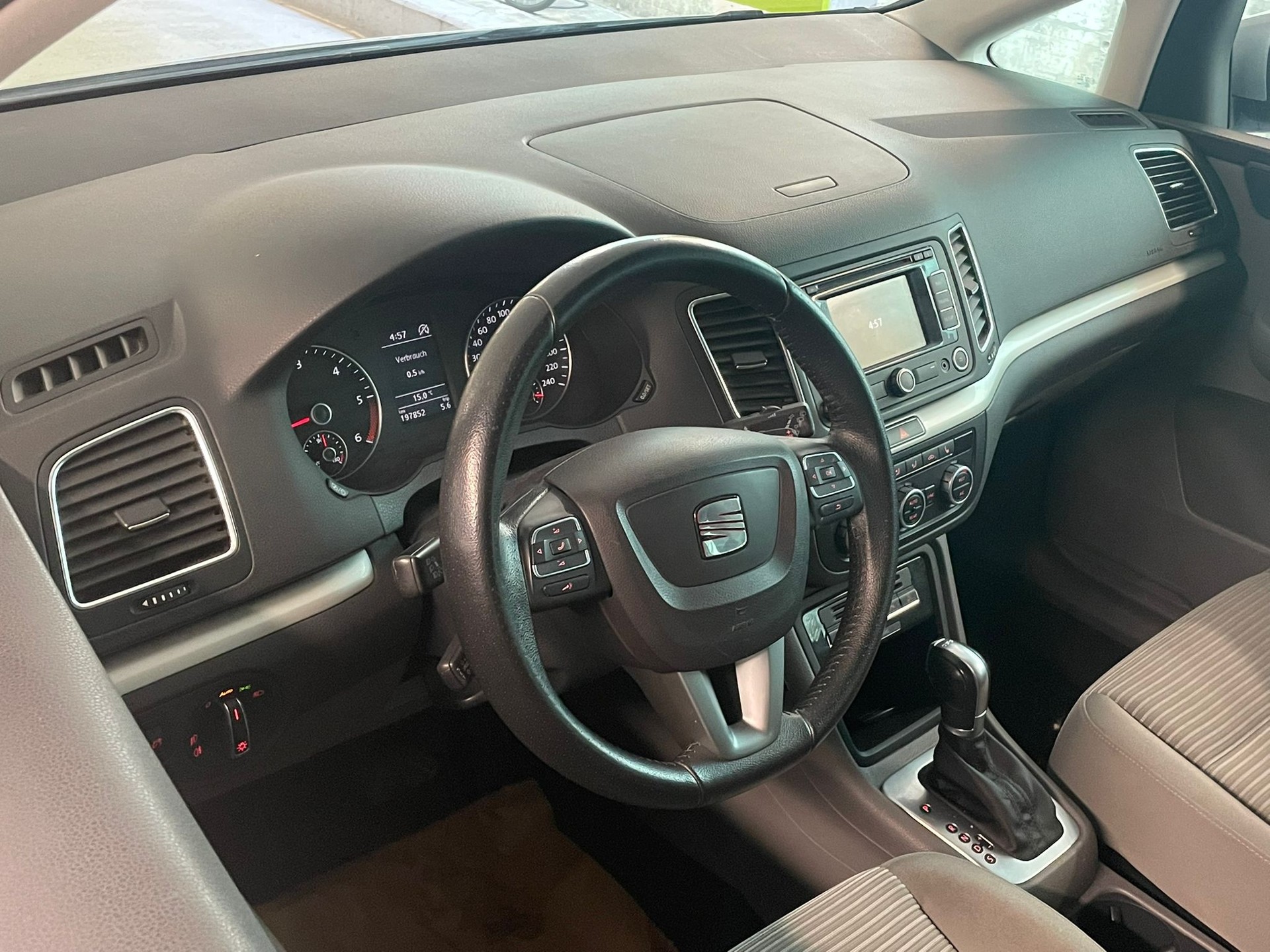SEAT Alhambra 2.0 TDI Style Viva Eco DSG // MFK NEU-image-11