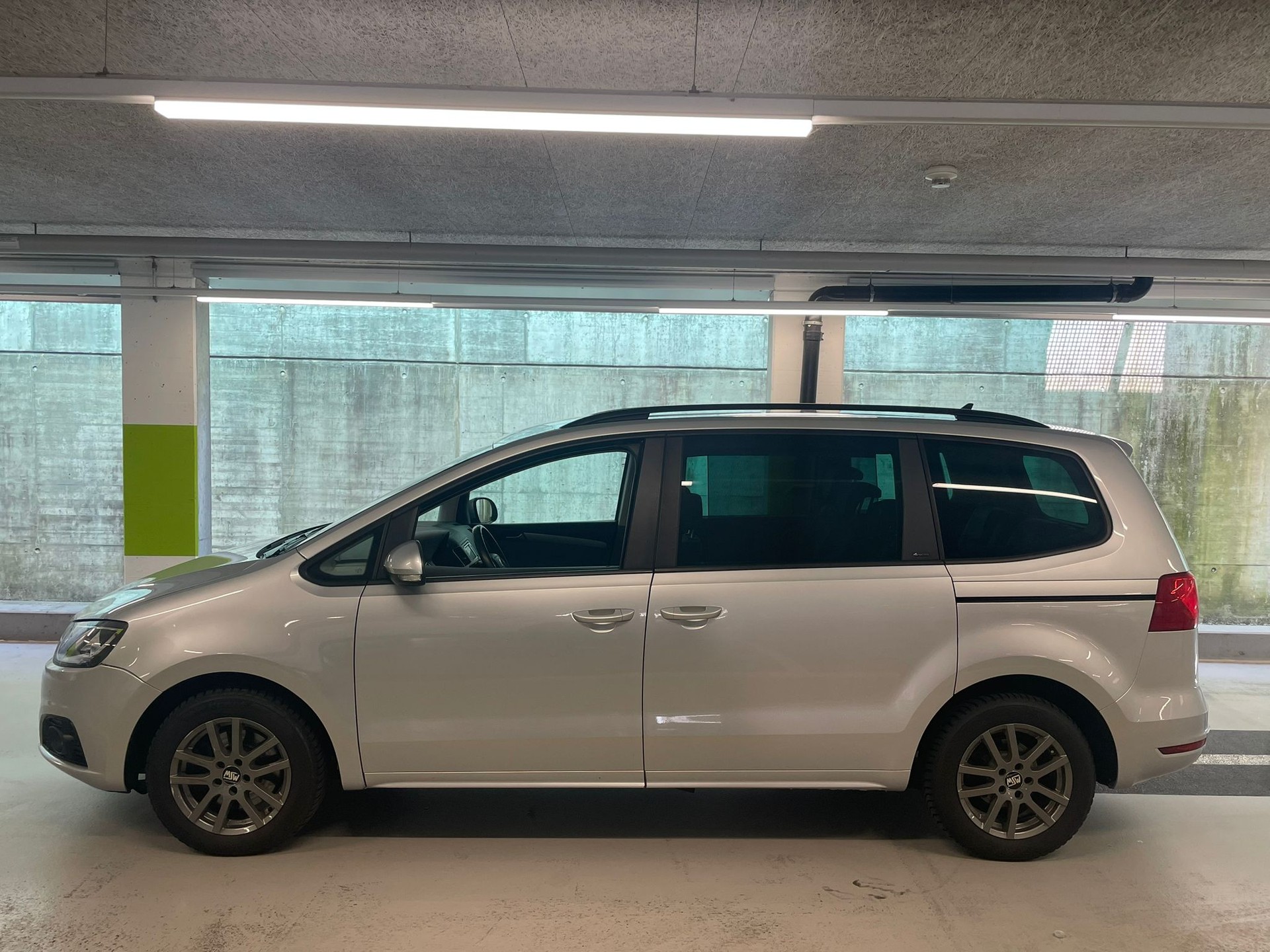 SEAT Alhambra 2.0 TDI Style Viva Eco DSG // MFK NEU-showroom-element-3