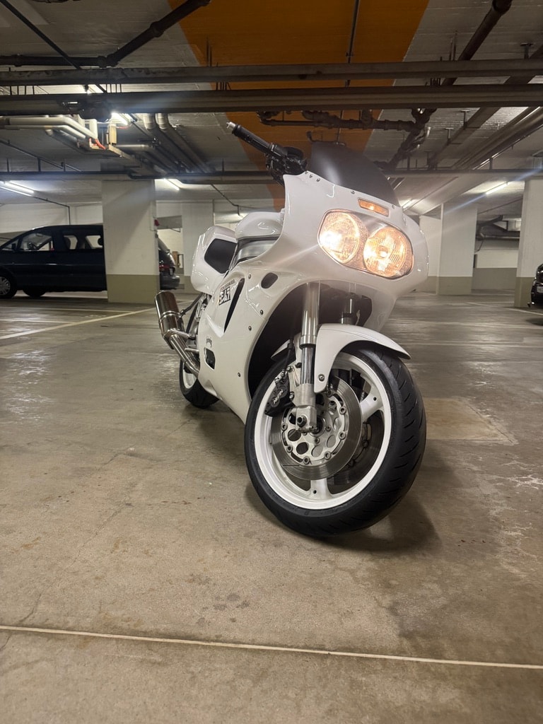 SUZUKI GSX-R 750-image-8