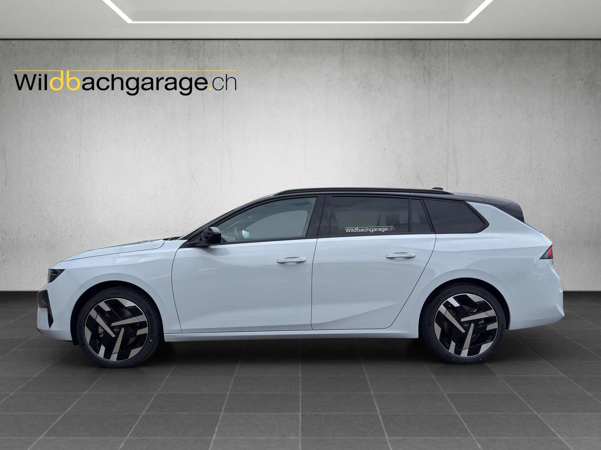 OPEL Astra-e Sports Tourer Ultimate-showroom-element-1